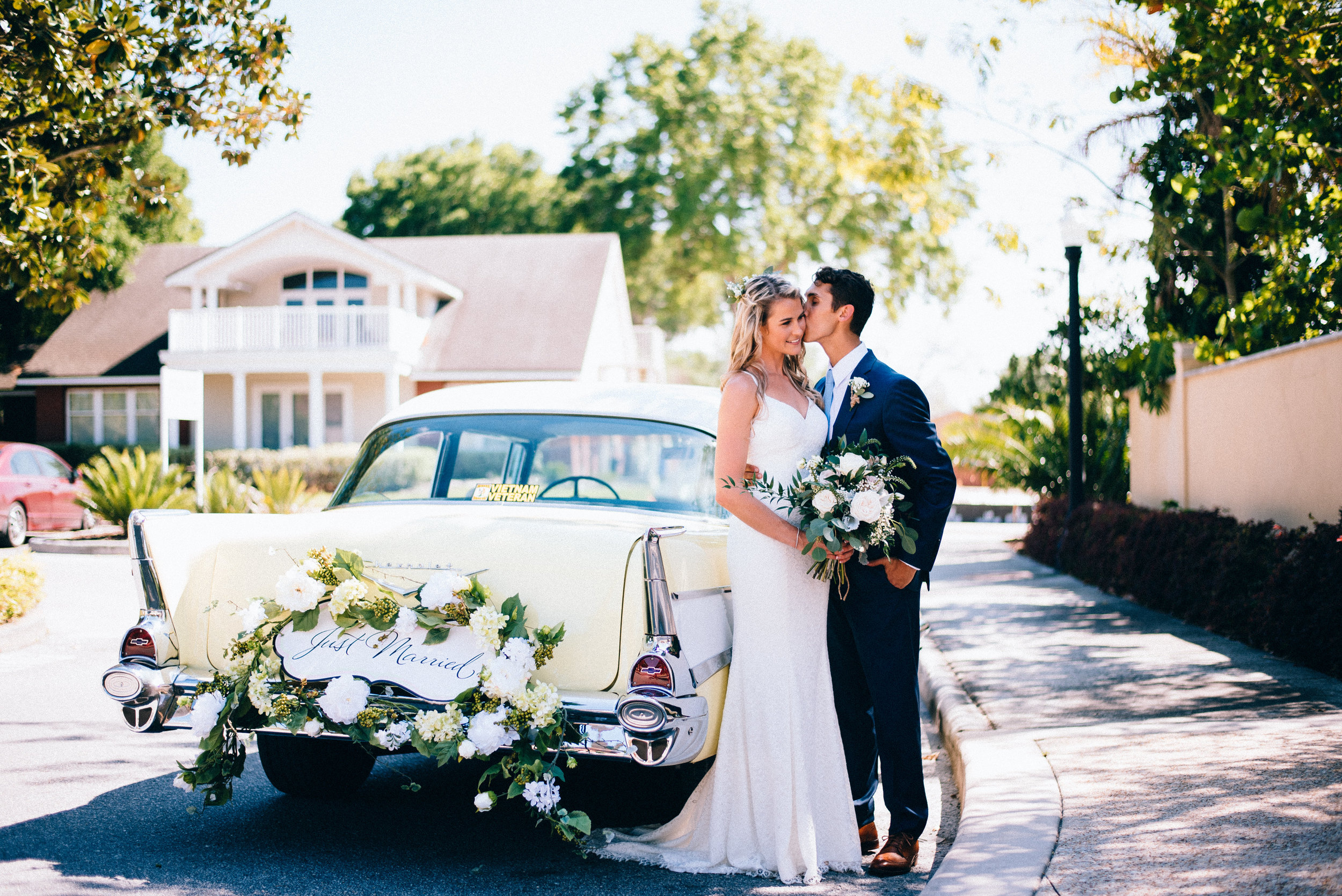 naomi-lynn-photography-lakeland-florida-wedding-nicole-miller-violet-savannah-bridal-boutique-ivory-and-beau-bridal-boutique-savannah-weddings-florida-weddings-australia-bride-southern-wedding-savannah-wedding-planner-21.jpg