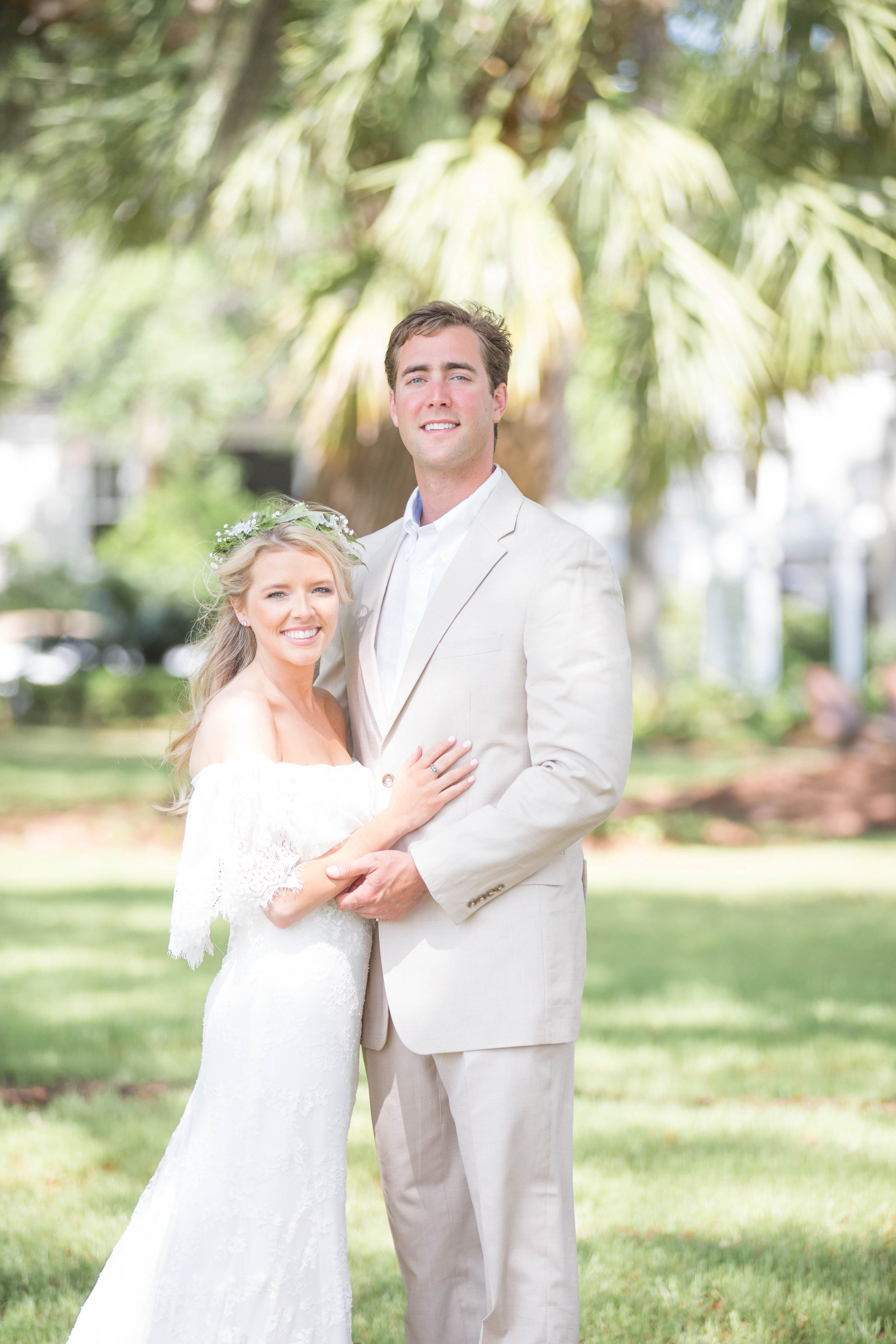 lindsey-christian-photography-daughters-of-simone-laurence-ivory-and-beau-bridal-boutique-savannah-wedding-dresses-savannah-bridal-gowns-boho-bride-coastal-wedding-3.jpg