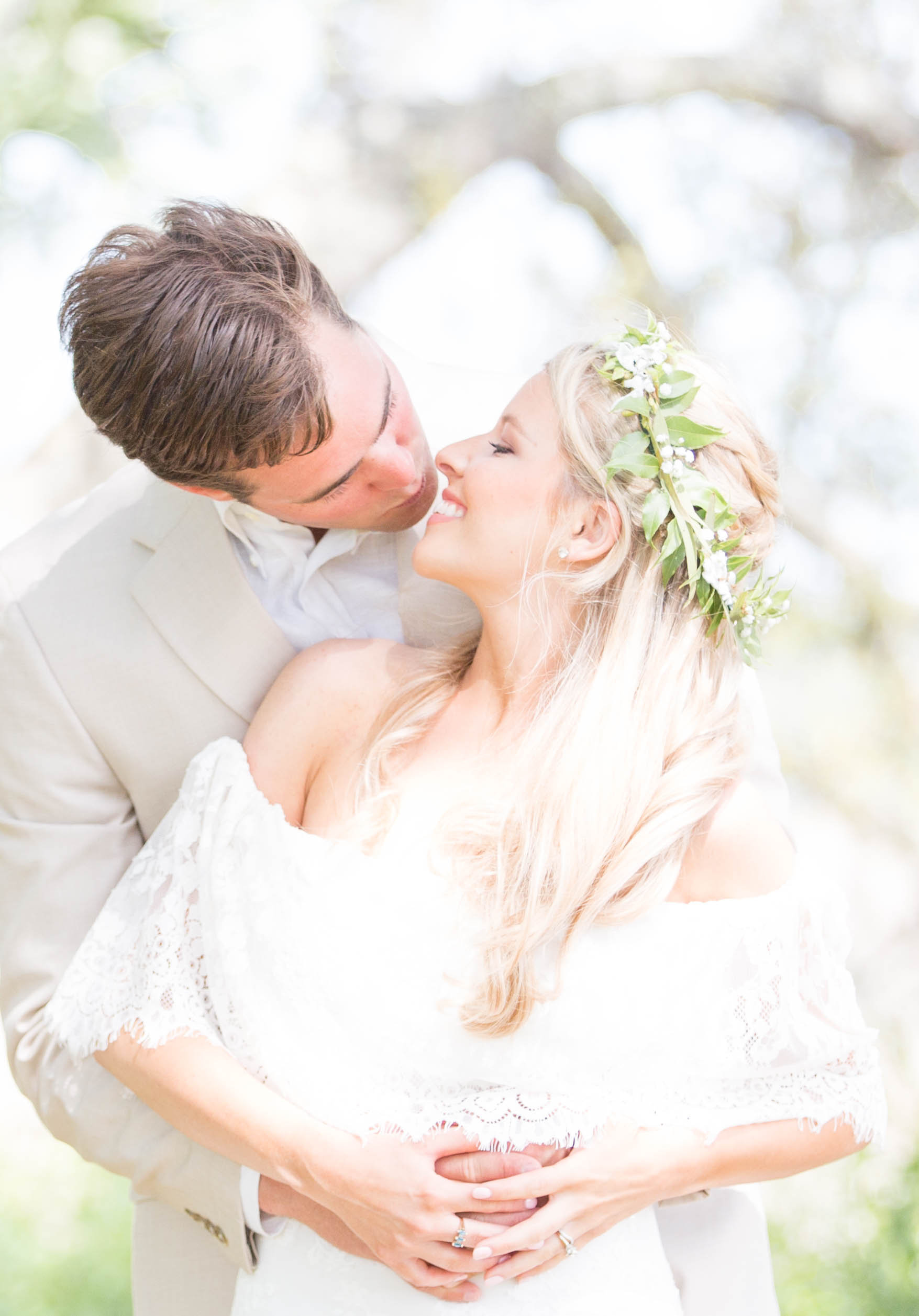 lindsey-christian-photography-daughters-of-simone-laurence-ivory-and-beau-bridal-boutique-savannah-wedding-dresses-savannah-bridal-gowns-boho-bride-coastal-wedding-4.jpg