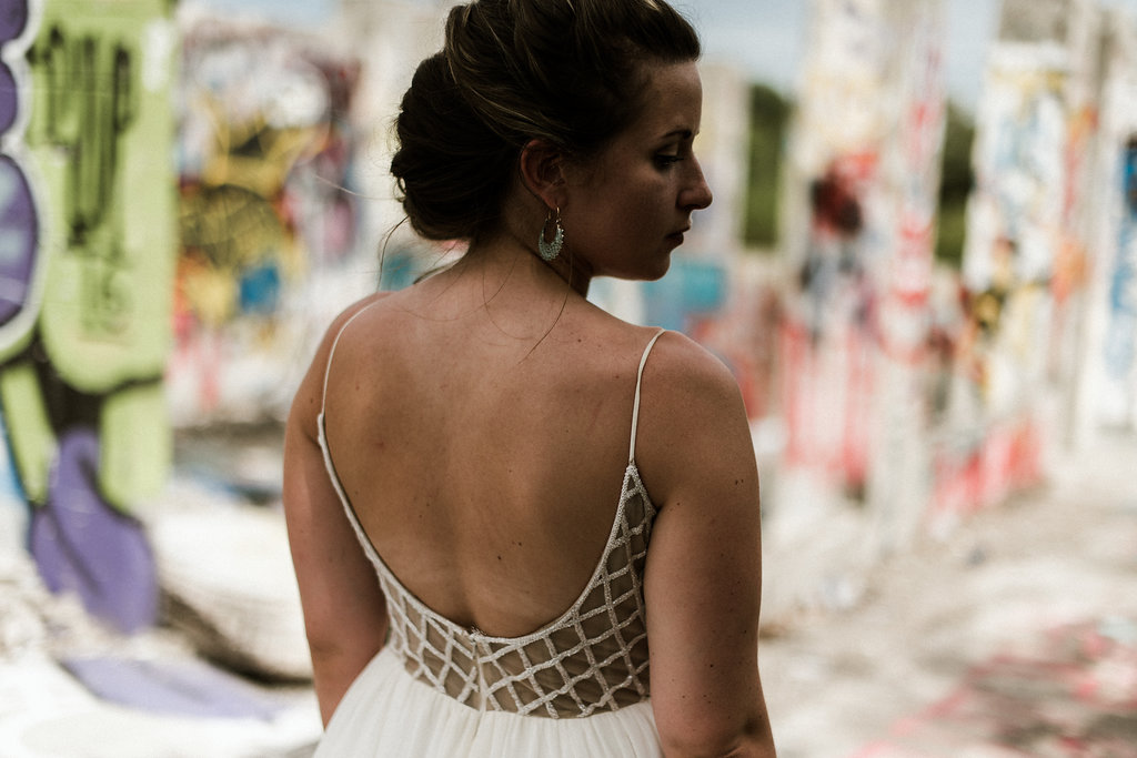 Savannah-Stonehenge-lauren-imus-photography-savannah-wedding-photographer-blush-by-hayley-paige-honeycomb-ivory-and-beau-bridal-boutique-savannah-wedding-dresses-savannah-bridal-boutique-savannah-wedding-planner-savannah-florist-graffiti-wedding-38.jpg