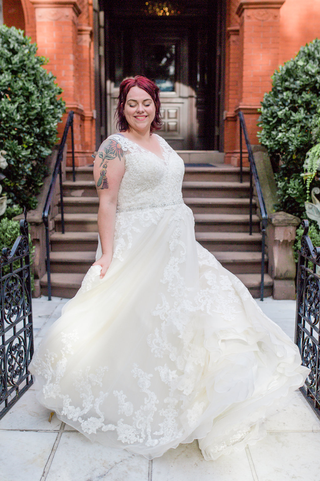 ivory-and-beau-bridal-boutique-alexis-sweet-photography-plus-sized-wedding-gowns-savannah-ga-plus-sized-wedding-dress-savannah-ga-11.jpg