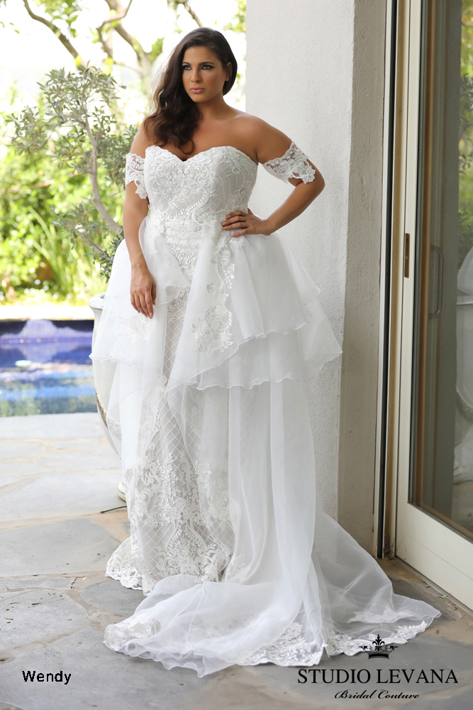 savannah-Plus-size-wedding-gowns-ivory-and-beau-wedding-dress-savannah-bride-plus-size-dress-plus-size-bride-Plus_size_wedding_gowns_2018_Wendy_(8).jpeg