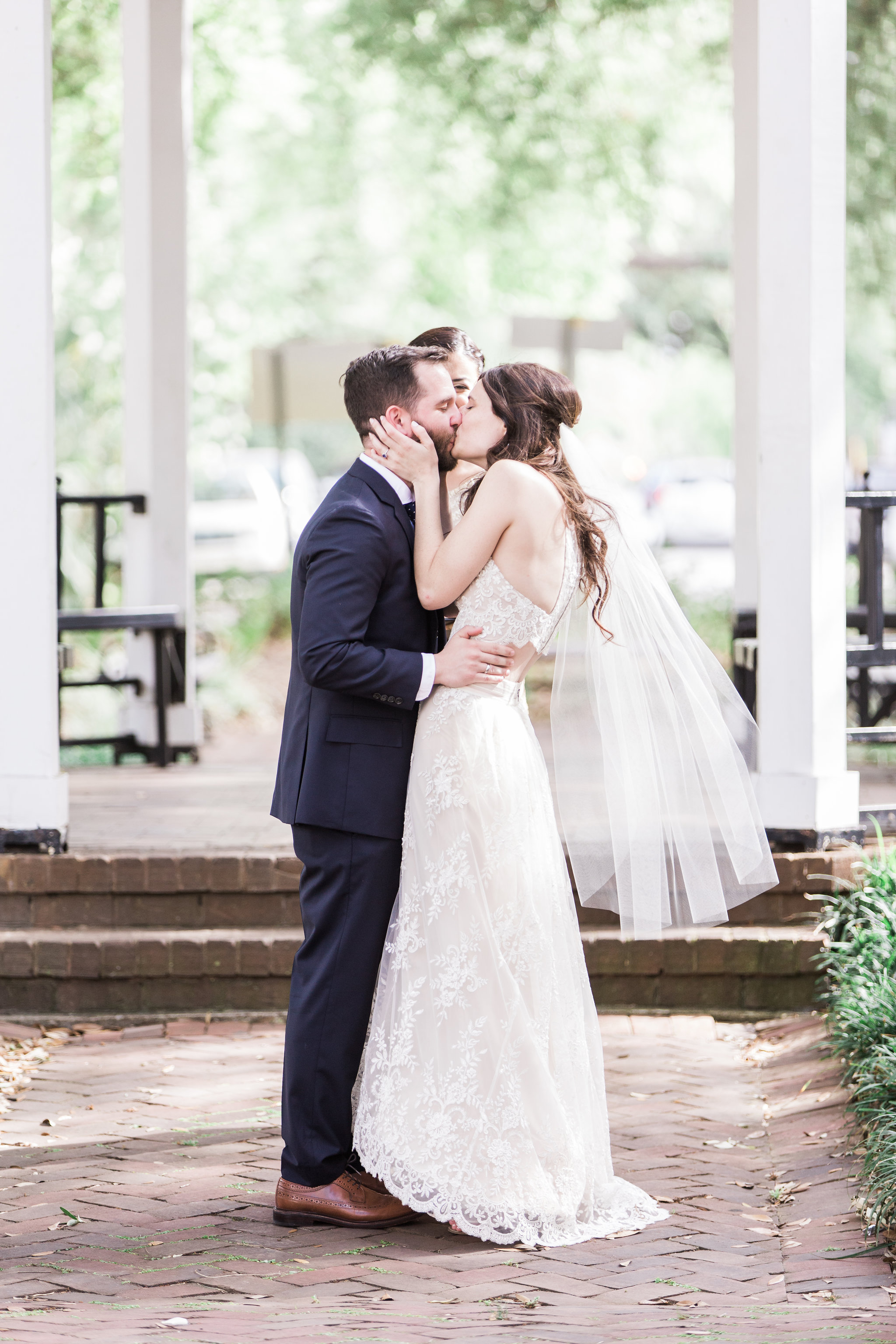 savannah-bridal-shop-ivory-and-beau-bridal-boutique-savannah-florist-apt-b-photography-whitfield-square-wedding-lady-and-sons-42.jpg