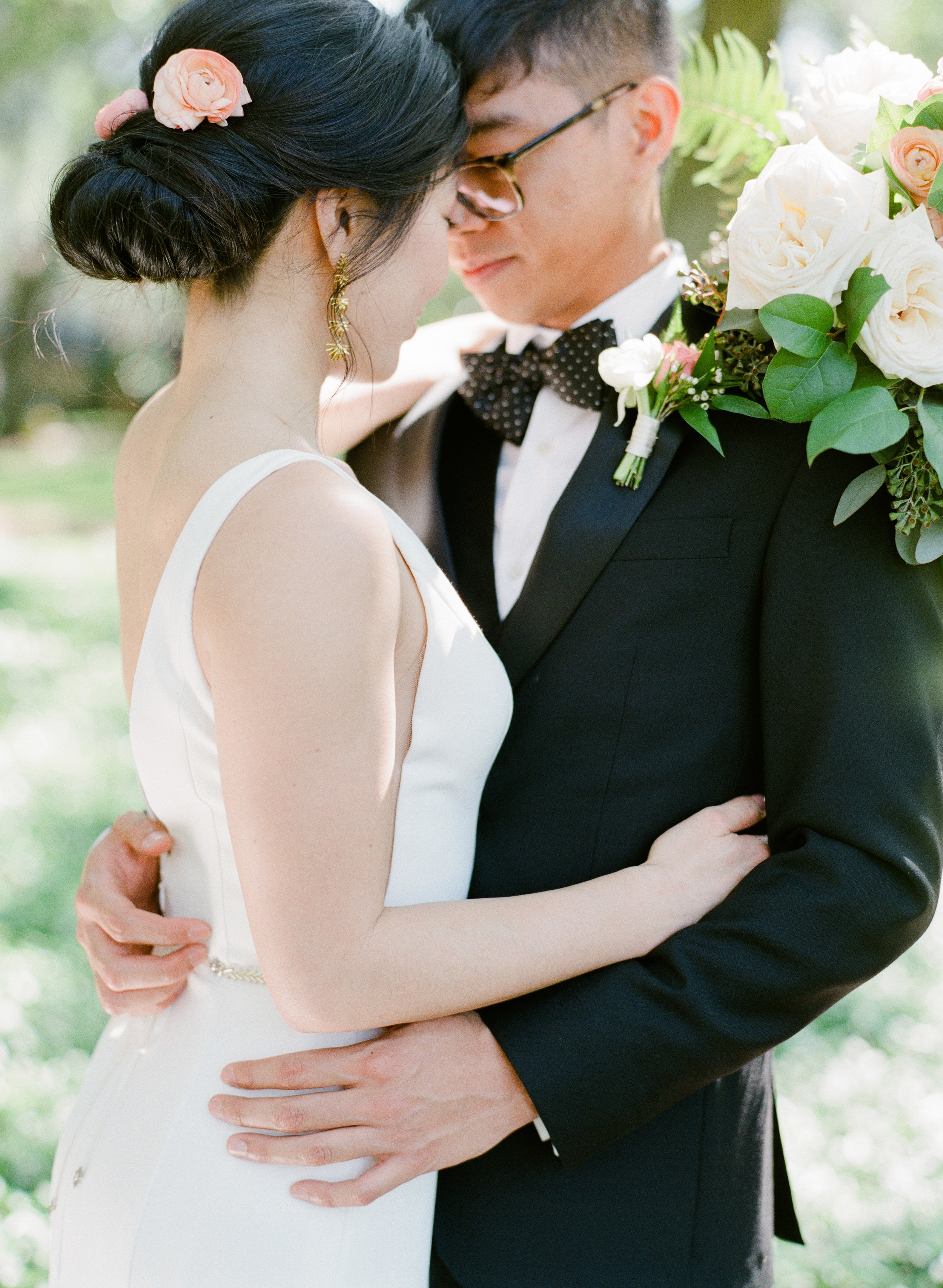 savannah-bridal-shop-savannah-florist-rio-and-amando-the-happy-bloom-photography-georgia-state-railroad-museum-wedding-i-and-b-florals-21.jpg