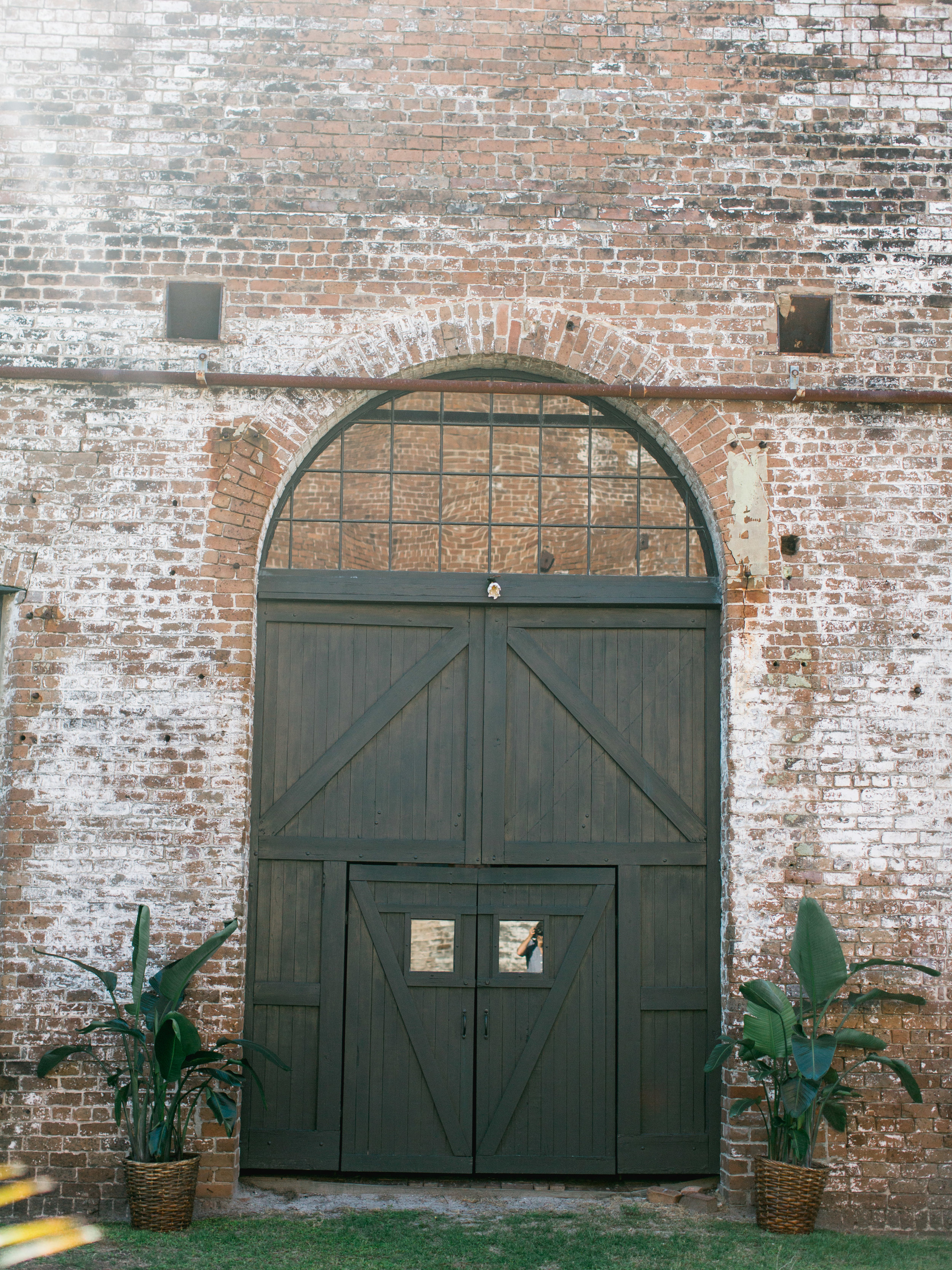 savannah-bridal-shop-savannah-florist-rio-and-amando-the-happy-bloom-photography-georgia-state-railroad-museum-wedding-i-and-b-florals-31.jpg