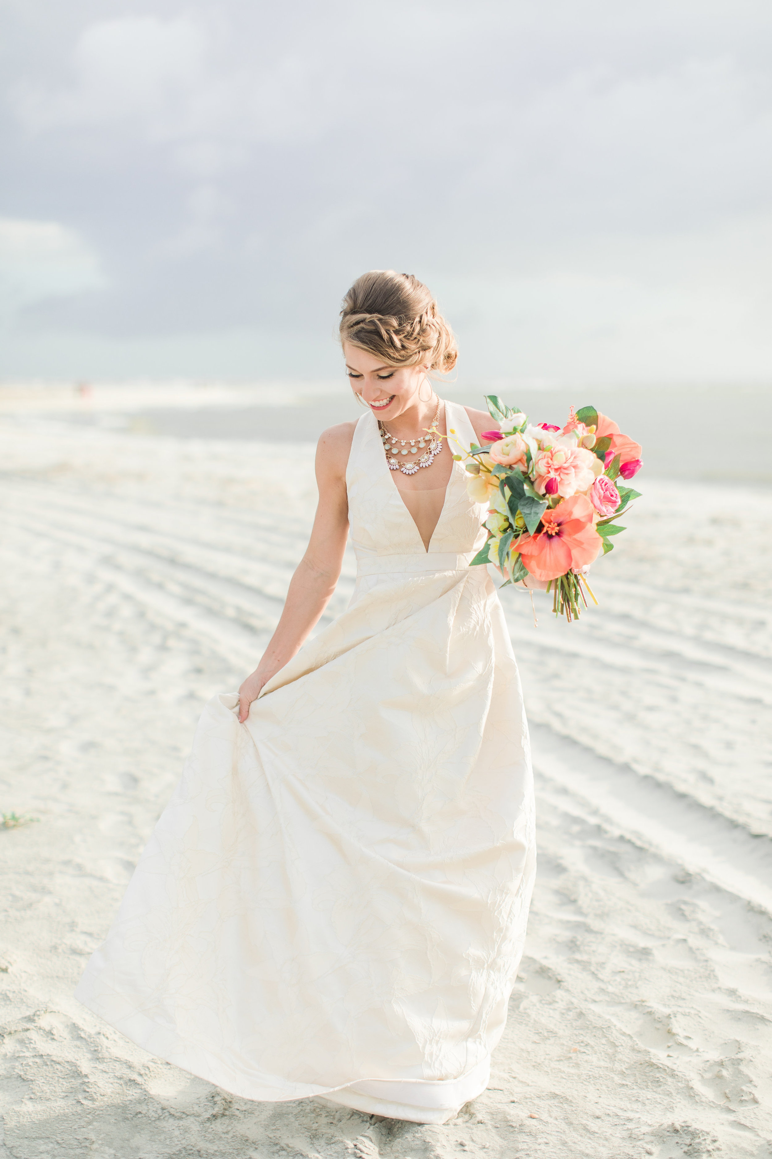 Brides on the Beach: 5 Tips to Help You Get the Most Out Of Your Sandy ...