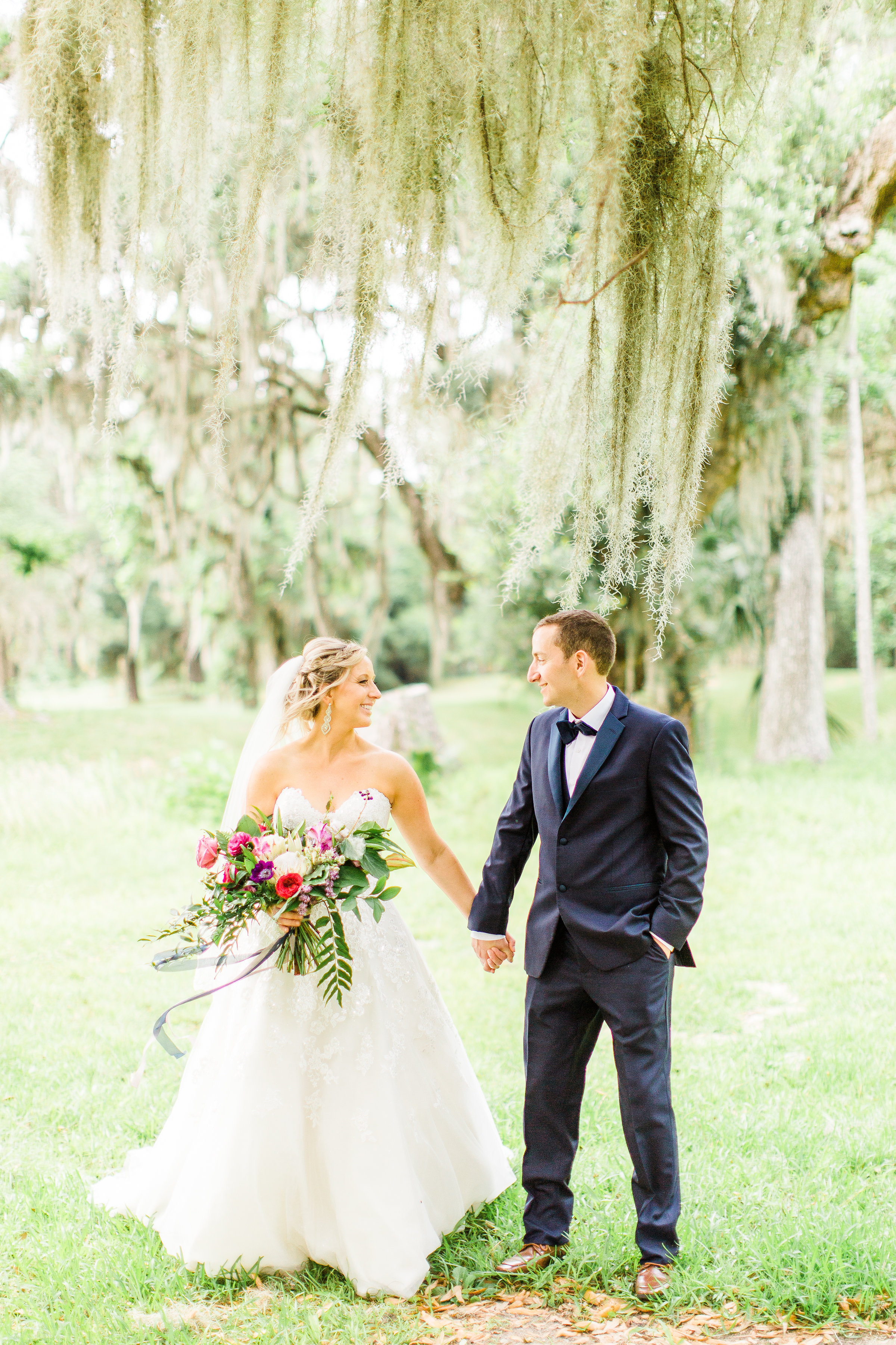 savannah-bridal-shop-i-and-b-couple-gretchen-and-alex-fun-and-unique-tropical-wedding-at-captains-bluff-st-simons-island-wedding-marianne-lucille-photography-12.jpg