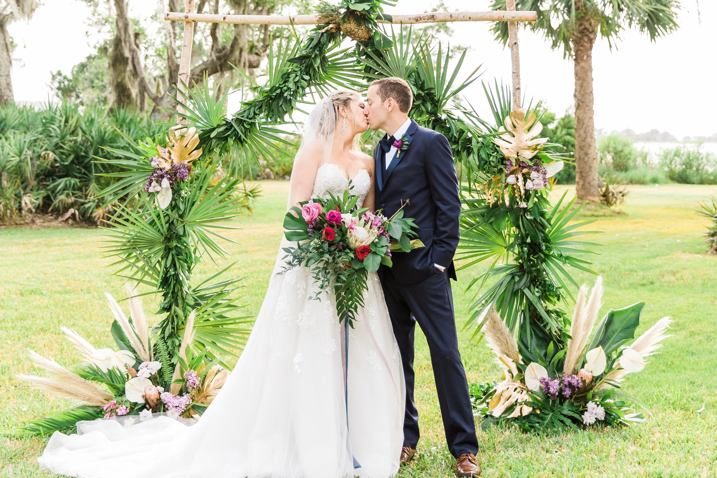 savannah-bridal-shop-i-and-b-couple-gretchen-and-alex-fun-and-unique-tropical-wedding-at-captains-bluff-st-simons-island-wedding-marianne-lucille-photography-28.jpg
