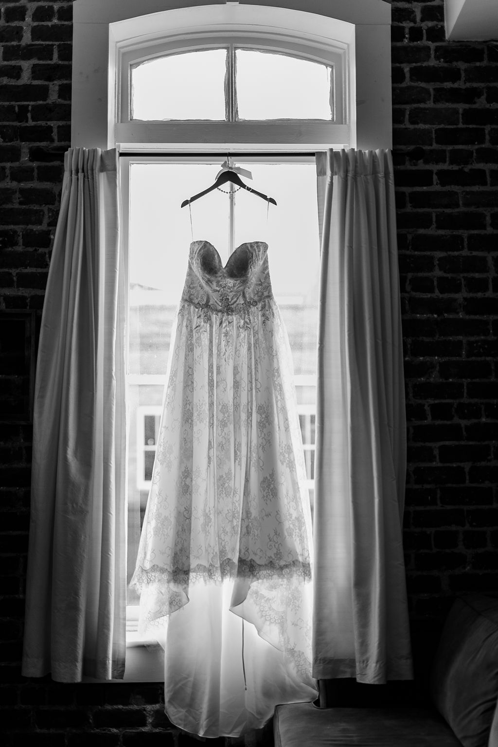 ivory_and_beau-bridal_shop_ivory_and_beau_couple_ryan_and_lauren_Bronston_photography_ships_of_the_sea_maritime_museum_Savannah_wedding_coordinator_savannah_wedding_planner_1.jpg