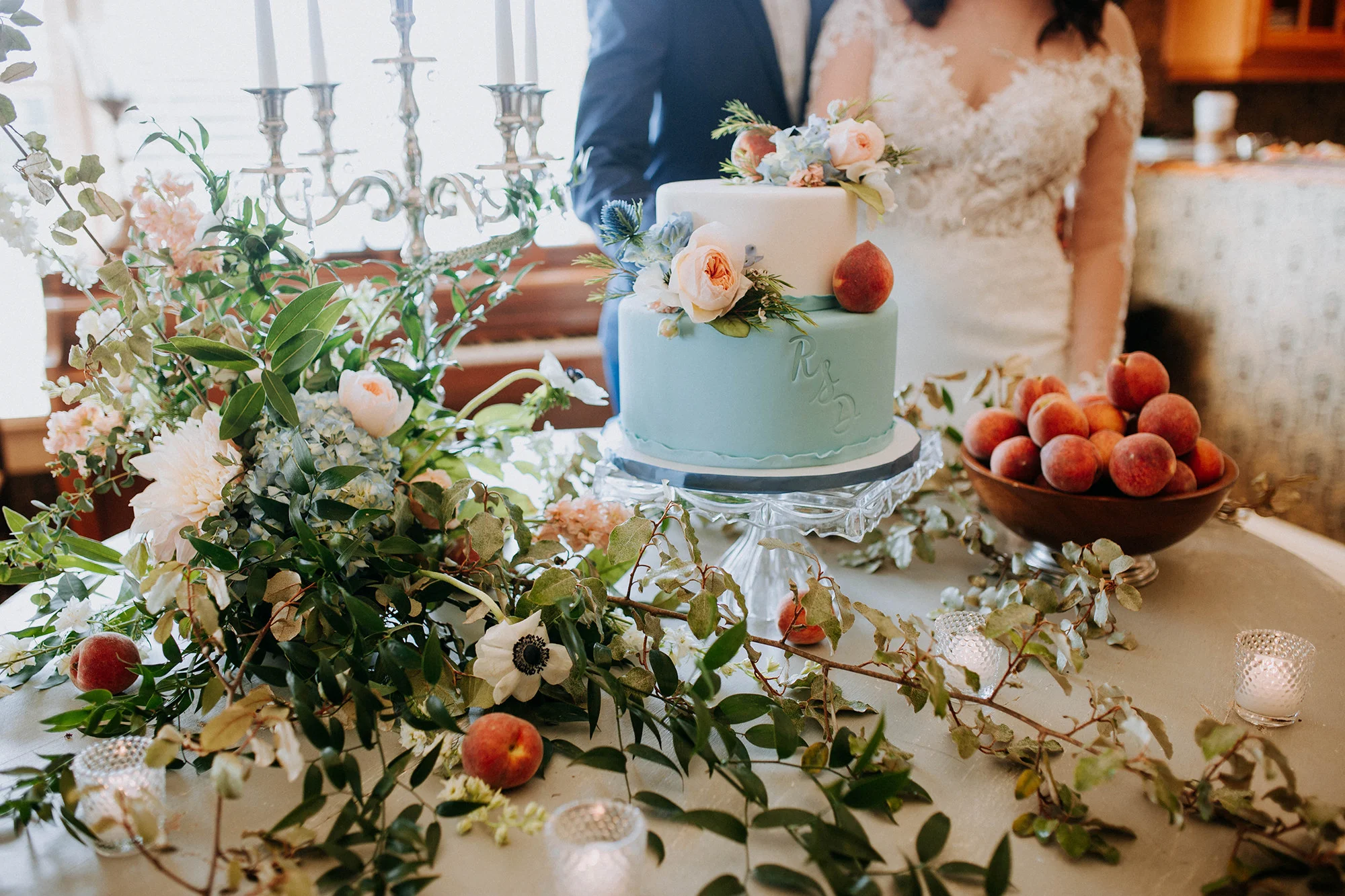 classic-southern-wedding-ivory-and-beau-styled-shoot-classic-southern-wedding-inspiration-georiga-wedding-savannah-wedding-planner-savannah-florist-savannah-bridal-shop-wedding-inspiration-pastel-wedding-inspiration-savanah-wedding-inspiration