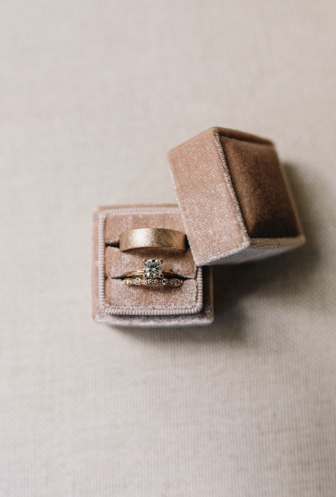 whimscial-wedding-day-inspiration-earth-tone-wedding-wedding-day-inspiration-unique-wedding-day-savannah-ga-wedding-day-savannah-wedding-florist-savannah-bridal-shop-savannah-wedding-planner-savannah-wedding-day-southern-wedding-inspo-timeless-southern-wedding-savannah-ga-savannah-wedding-dresses-savannah-wedding-planning-natural-wedding-inspiration