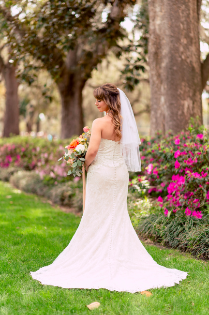 ivory-and-beau-bride-ivory-and-beau-wedding-dresses-savannah-bridal-shop-savannah-wedding-planner-savannah-wedding-florist-savannah-wedding-inspiration-savannah-wedding-dress-inspo-classic-wedding-dress-look-inspo