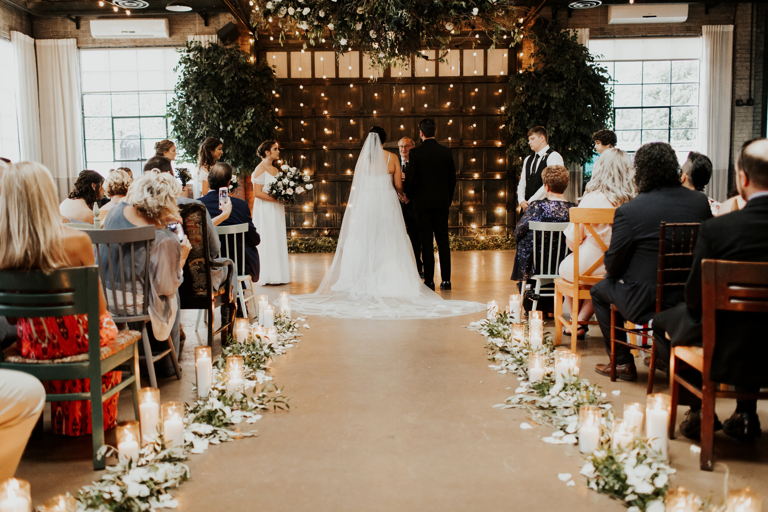 hanging-installation-hanginginstallation-iandbflowers-iandbbride-iandbplanning-i&bplanning-i&bflowers-moodywedding-fallwedding-moodyphotography-fallinspiredwedding-soho-sohosouth-sohosouthinspiredwedding-fallinspiredwedding-savannahwedding.jpg