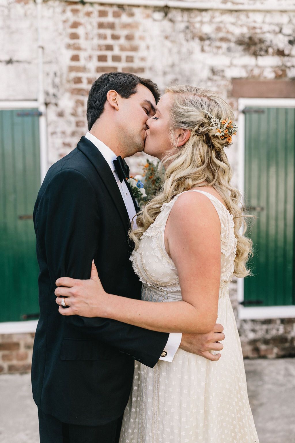 ivory-and-beau-wedding-bride-savannah-bridal-boutique-savannah-florist-savannah-wedding-planner-wedding-florals-Catherine+Luke_sneaks-32.jpg