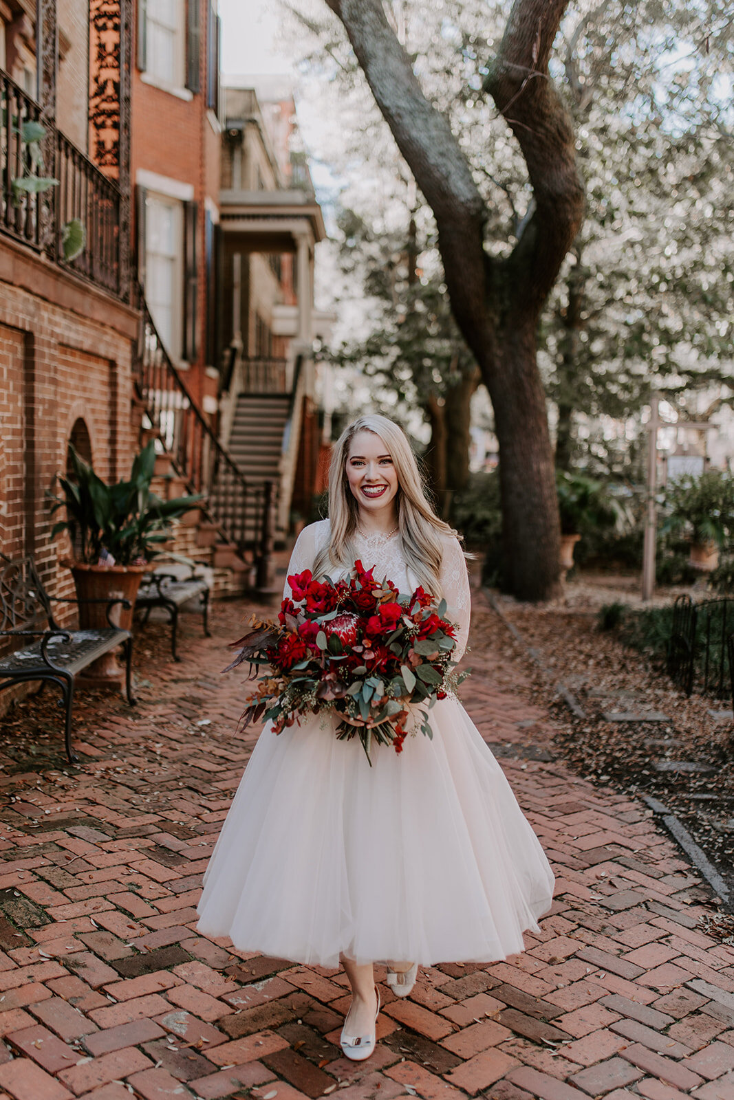 ivory-and-beau-florals-aimee-and-austin-wedding-blog-wedding-florals-savannah-florist-wedding-florals-floral-design-savannah-wedding-rooftop-wedding-katie-mick-photography-perry-lane-hotel-2T8A8363.jpg