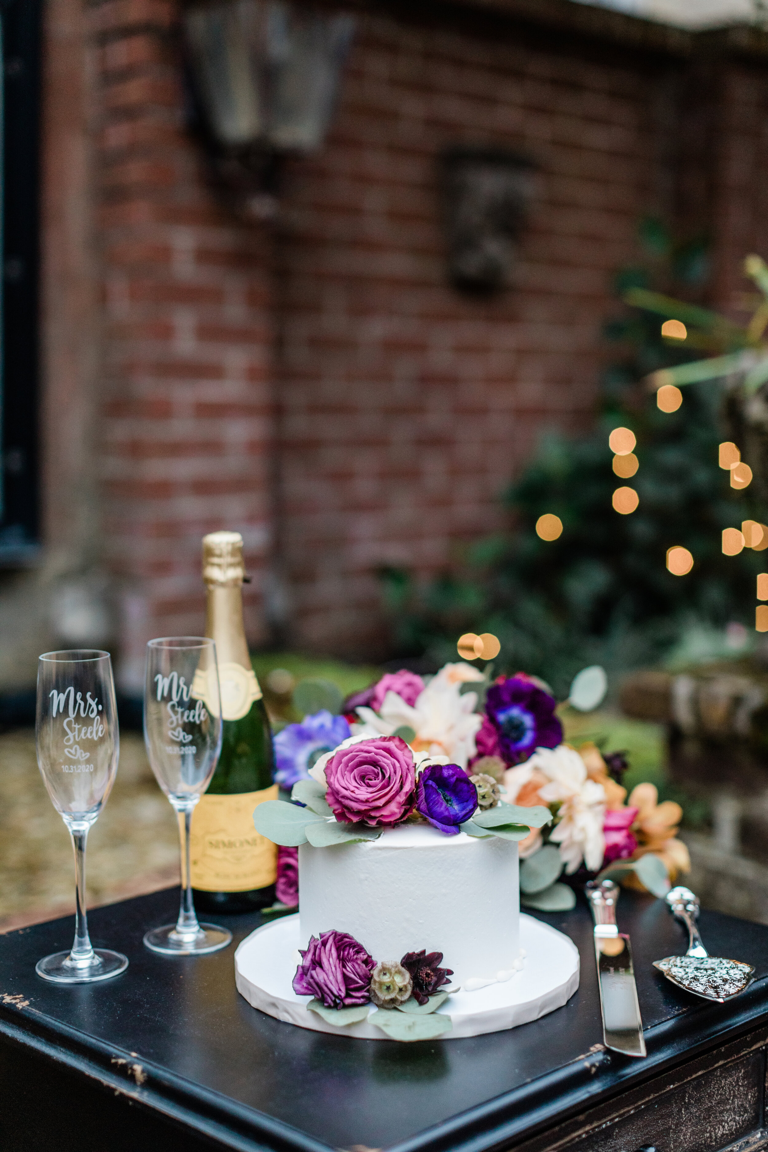 ivory-and-beau-florals-ashley-and-gerald-elopement-flowers-elope-savannah-elopement-package-flowers-florals-florist-savannah-florist-wedding-florist-bright-colorful-flowers-AptBPhoto_AshleyGerard-331.jpg