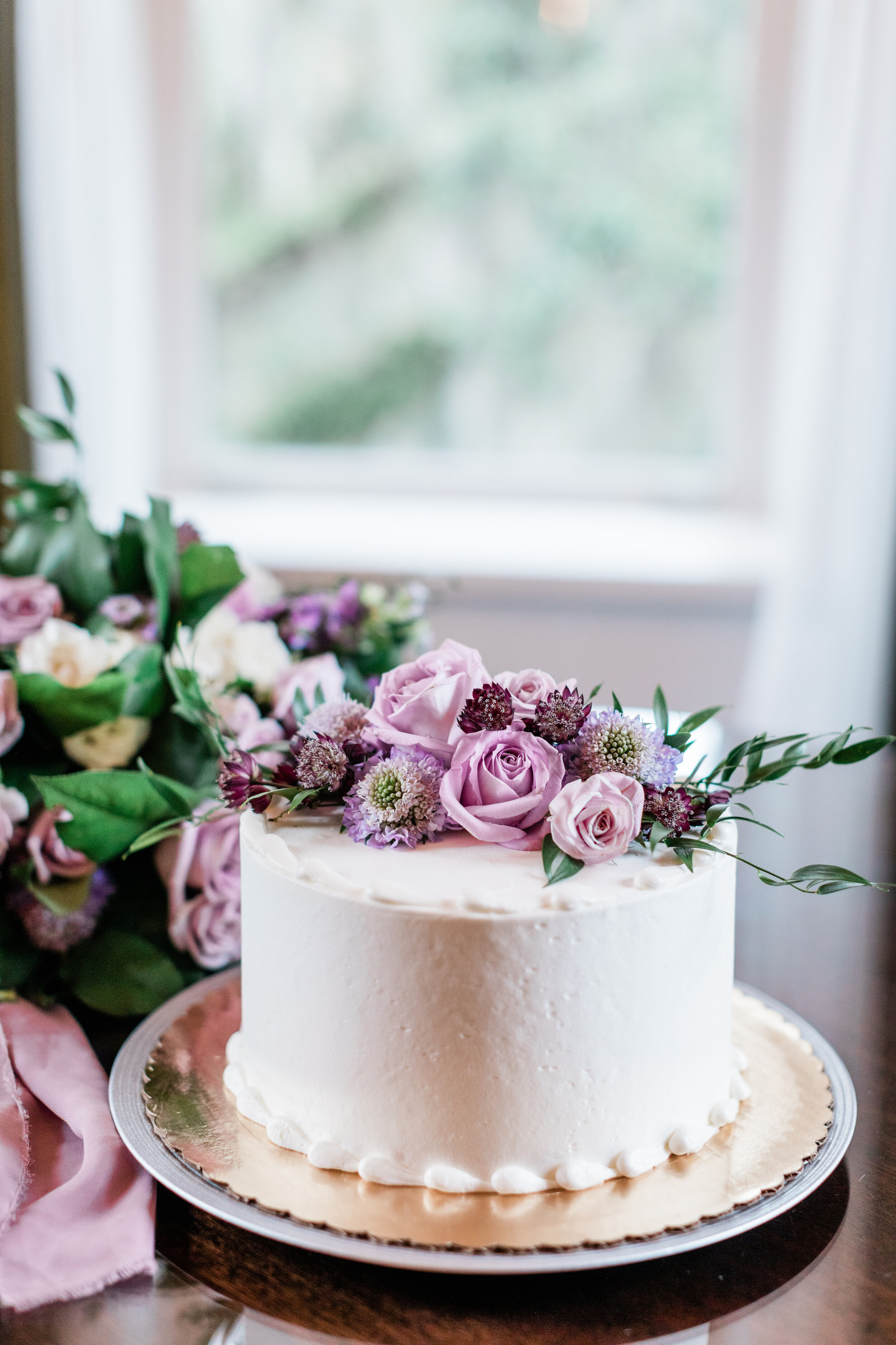 ivory-and-beau-florals-elopement-flowers-wedding-flowers-floral-design-savannah-elopement-package-savannah-florist-purple-and-white-flowers-blog-wedding-blog-inspiration-AptBPhoto_KatiCorey-198.jpg