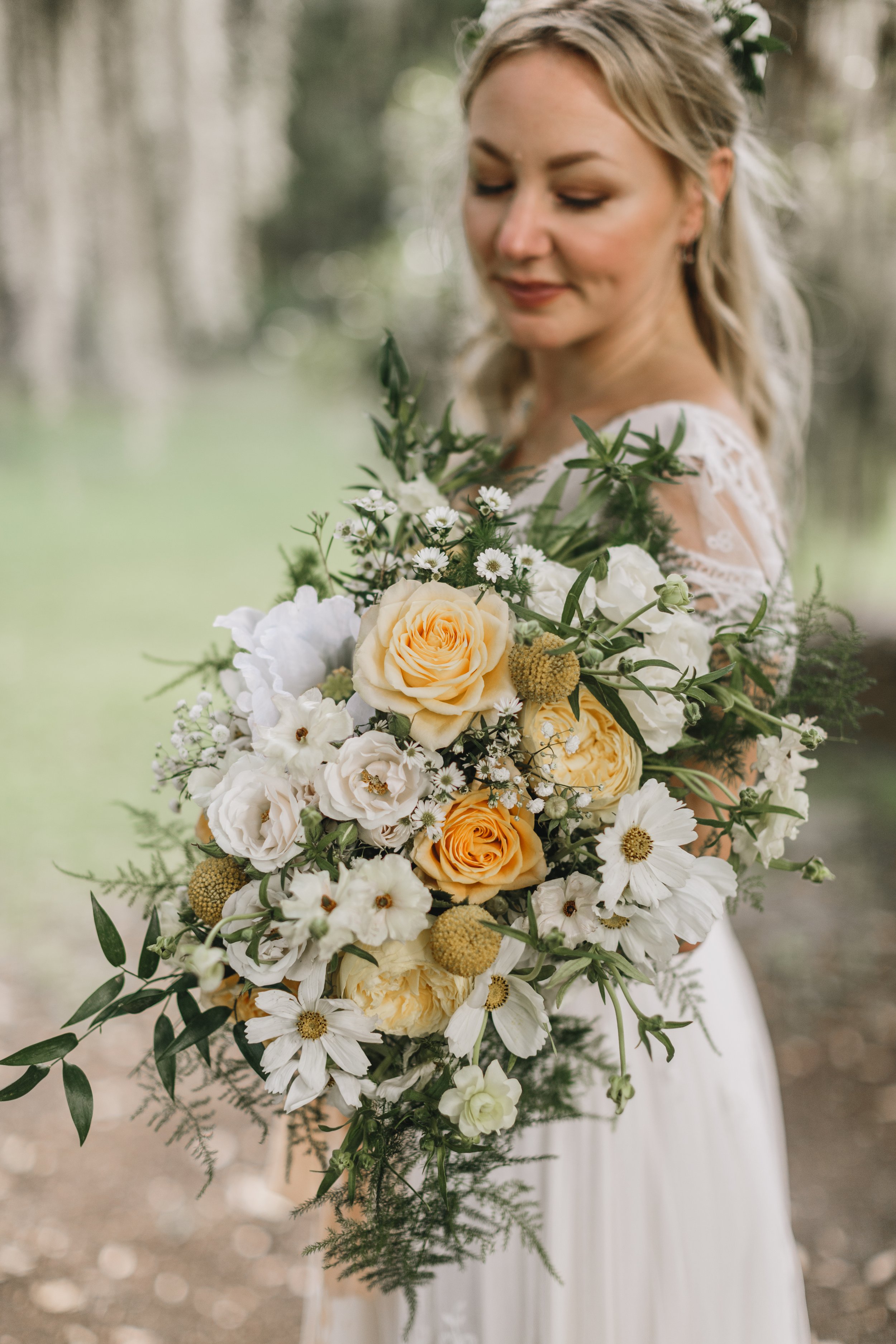 ivory-and-beau-wedding-and-florals-southern-wedding-savannah-florist-savannah-wedding-savannah-wedding-planner-the-wyld-dock-bar-historic-savannah-georgia-wedding-flowers-wedding-blog-wedding-inspiration-LAUREN+NICK_WEDDING-40.jpg
