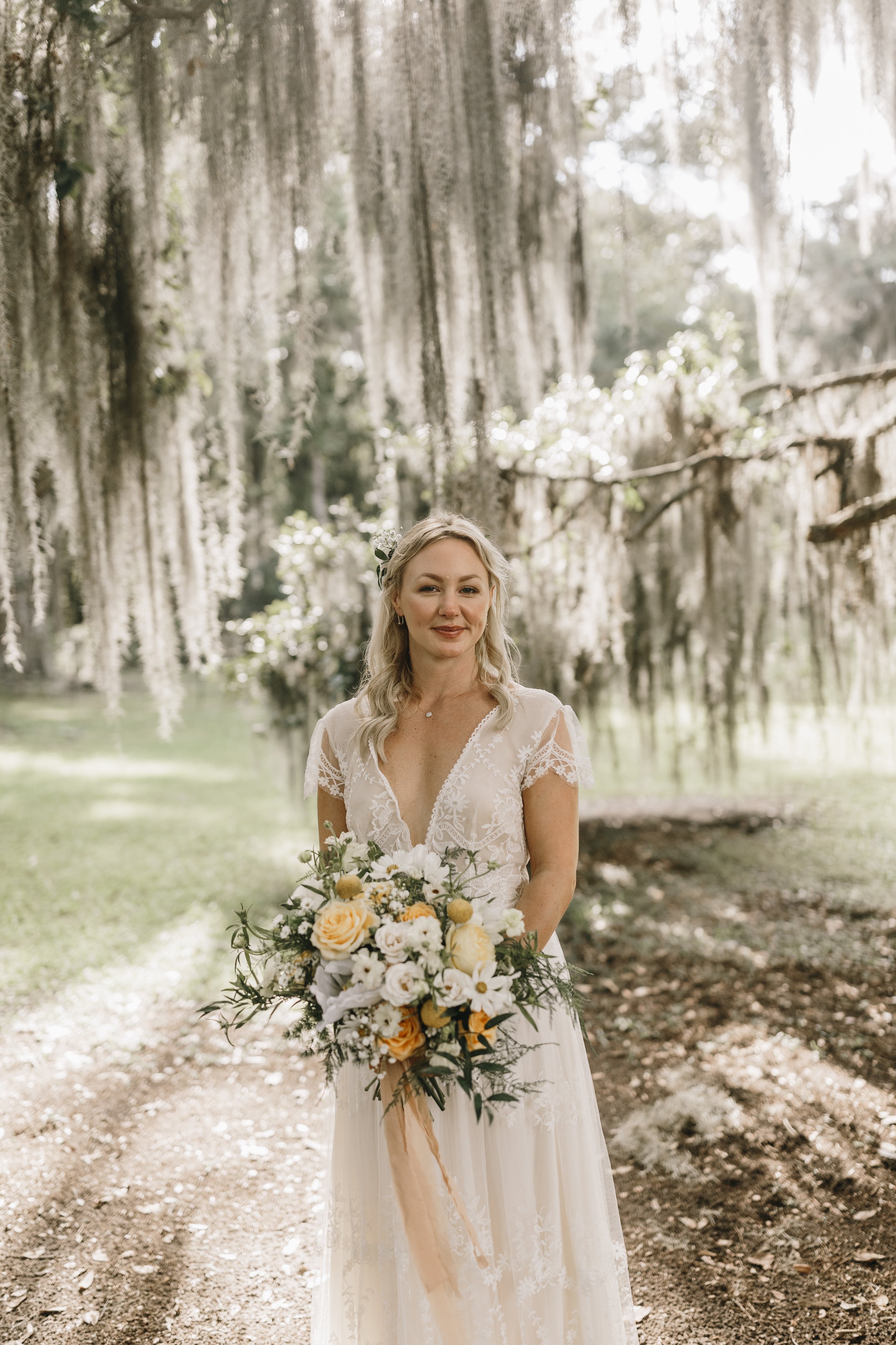 ivory-and-beau-wedding-and-florals-southern-wedding-savannah-florist-savannah-wedding-savannah-wedding-planner-the-wyld-dock-bar-historic-savannah-georgia-wedding-flowers-wedding-blog-wedding-inspiration-LAUREN+NICK_WEDDING-349.jpg