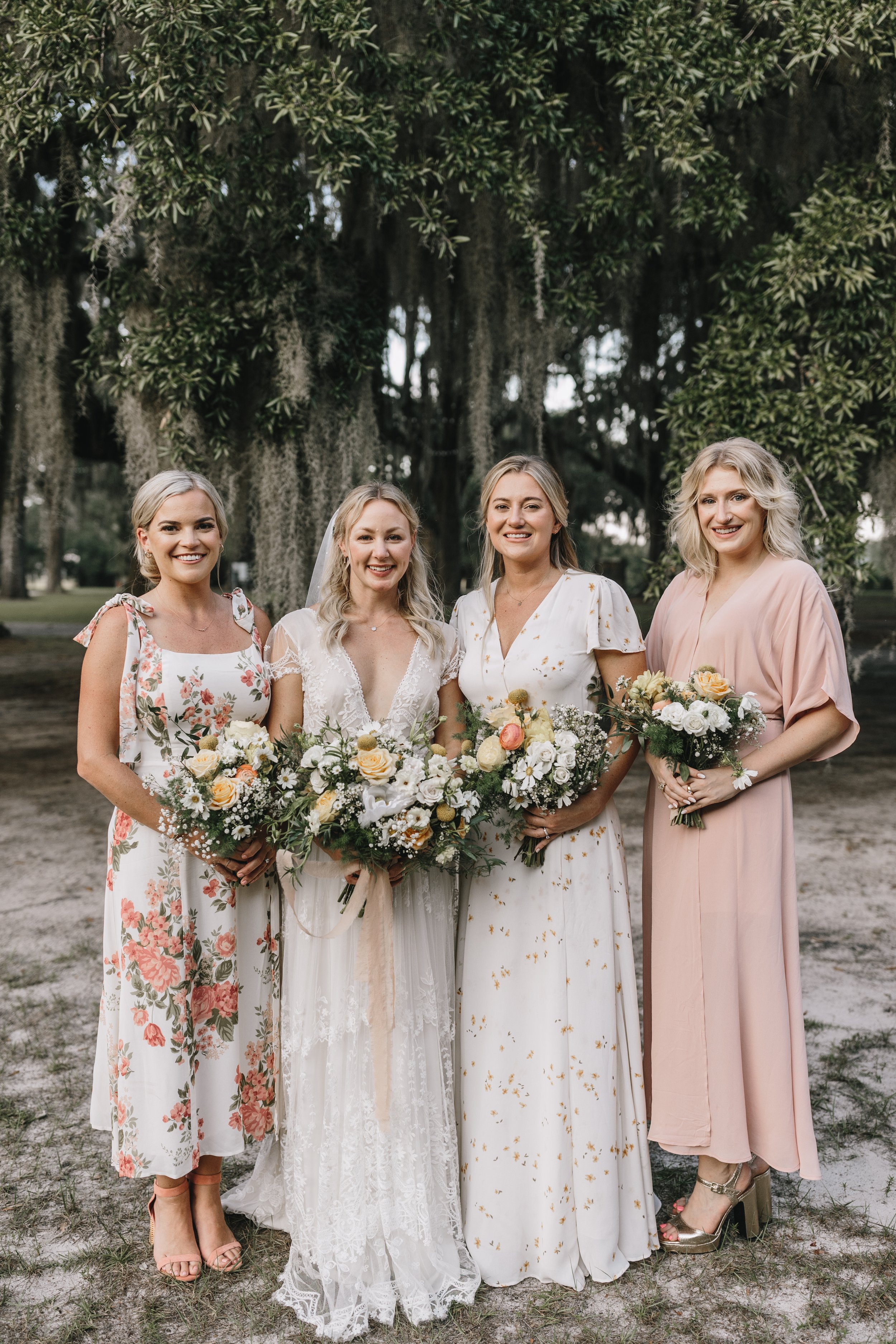 ivory-and-beau-wedding-and-florals-southern-wedding-savannah-florist-savannah-wedding-savannah-wedding-planner-the-wyld-dock-bar-historic-savannah-georgia-wedding-flowers-wedding-blog-wedding-inspiration-LAUREN+NICK_WEDDING-551.jpg