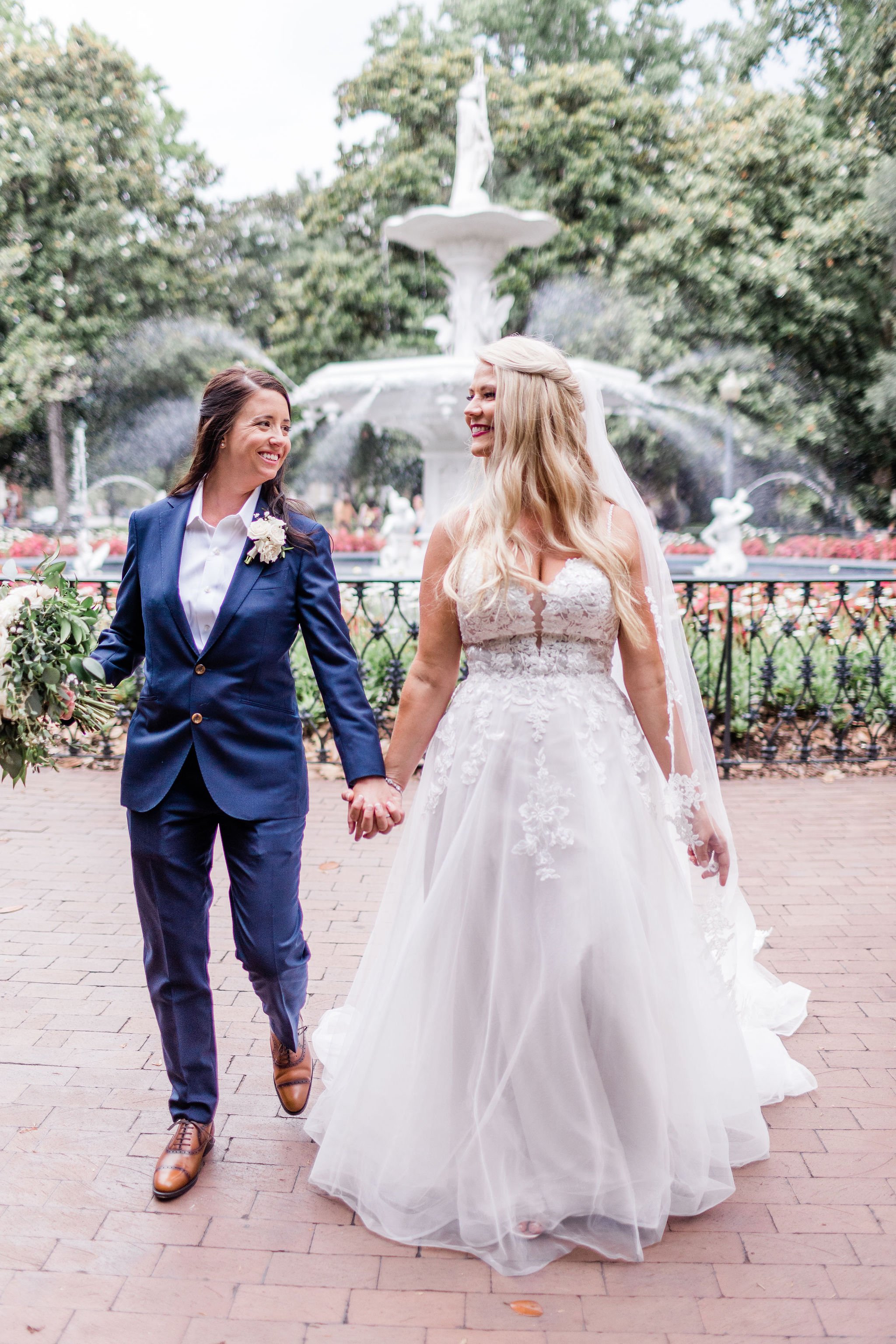 ivory-and-beau-bride-wedding-and-florals-savannah-wedding-southern-wedding-soho-south-forsyth-park-wedding-inspiration-wedding-style-organic-wedding-flowers-AptBPhoto_LeslieBrittany_CouplesPortraits087.JPG