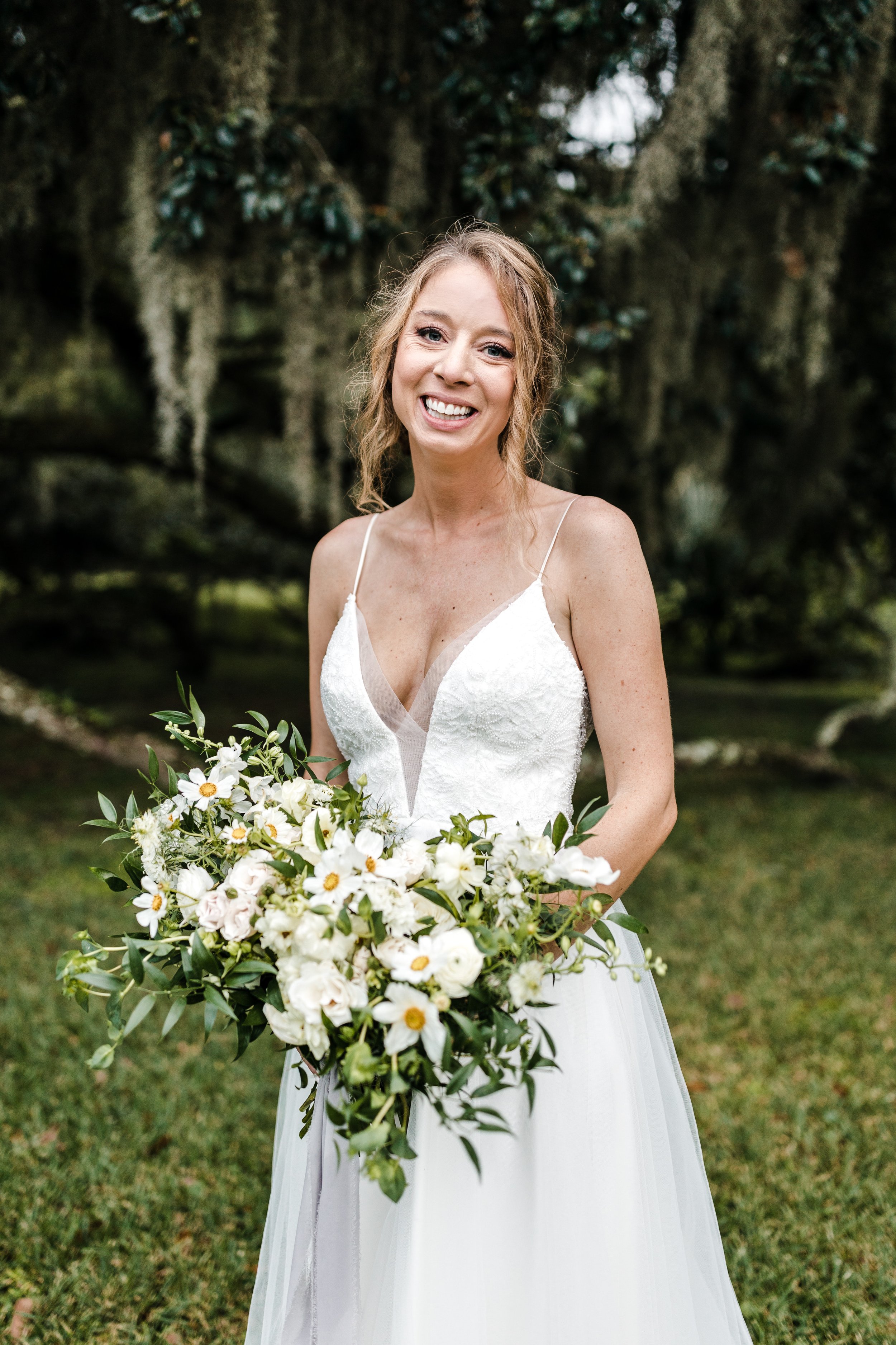 ivory-and-beau-wedding-and-florals-sara-and-meong-savannah-wedding-southern-wedding-mackey-house-wedding-coordinator-savannah-florist-wedding-florist-wedding-flowers-southern-wedding-organic-and-natural-wedding-outdoor-wedding-gmp47-1060.jpg