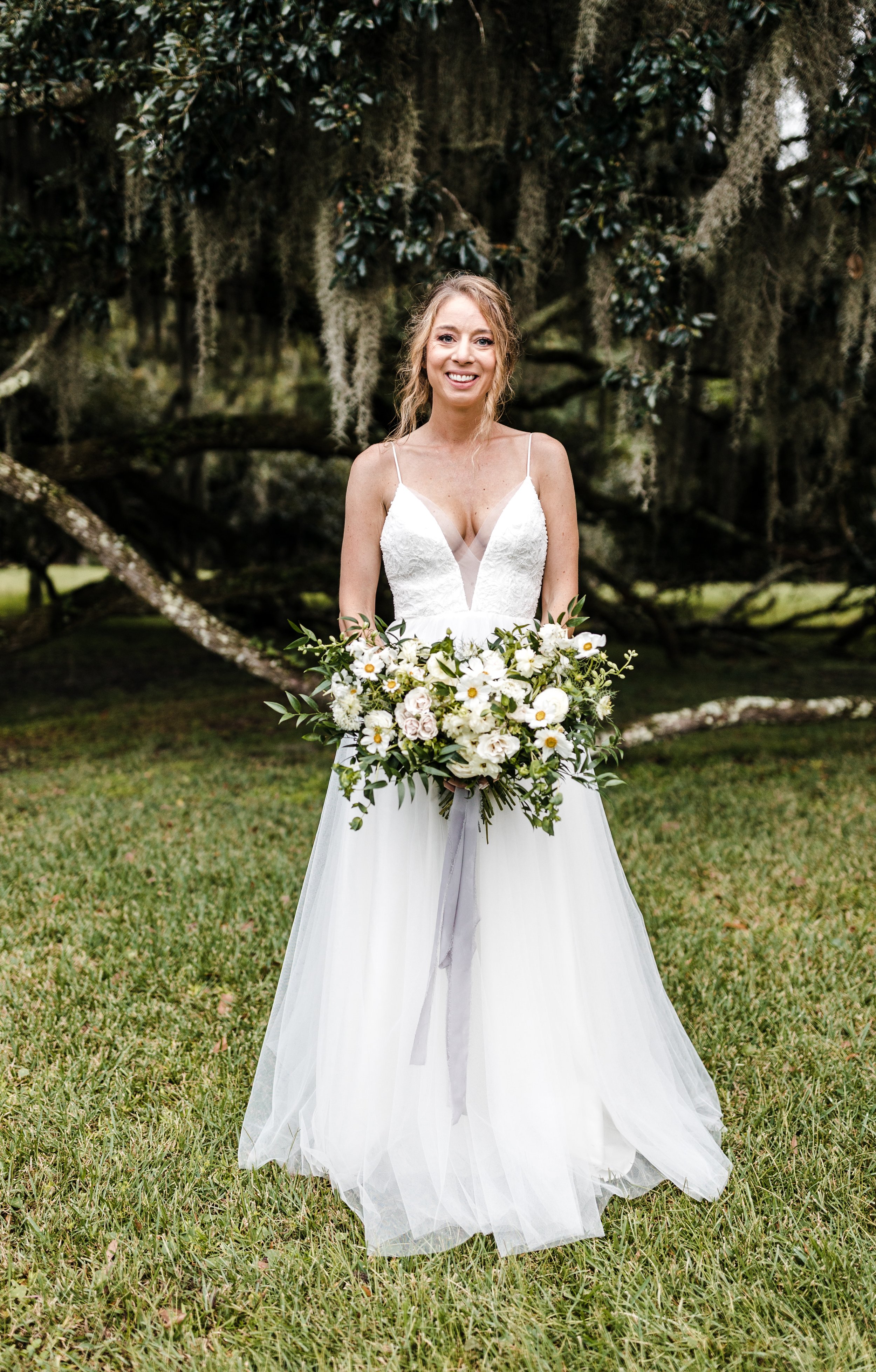 ivory-and-beau-wedding-and-florals-sara-and-meong-savannah-wedding-southern-wedding-mackey-house-wedding-coordinator-savannah-florist-wedding-florist-wedding-flowers-southern-wedding-organic-and-natural-wedding-outdoor-wedding-gmp47-1055.jpg