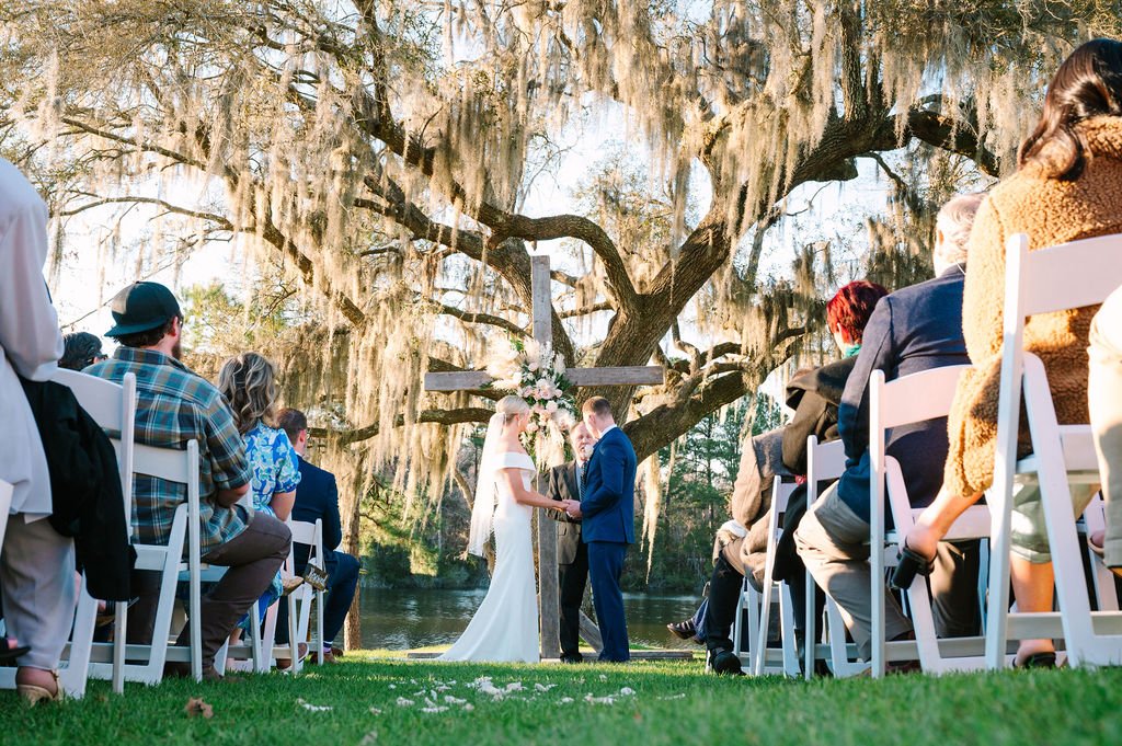 delaney-and-joshuas-real-savannah-wedding-at-red-gate-farms-planned-by-savannah-wedding-planner-ivory-and-beau-with-wedding-florals-from-savannah-wedding-florist-ivory-and-beau-shot-by-5d-photography-savannah-wedding-savannah-bride-13.jpg