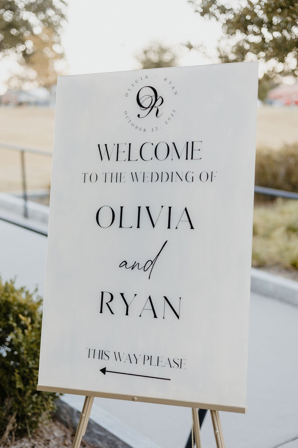 olivia-and-ryans-modern-industrial-chic-savannah-wedding-at-kehoe-iron-works-planned-by-savannah-wedding-planner-and-florist-ivory-and-beau-26.jpg