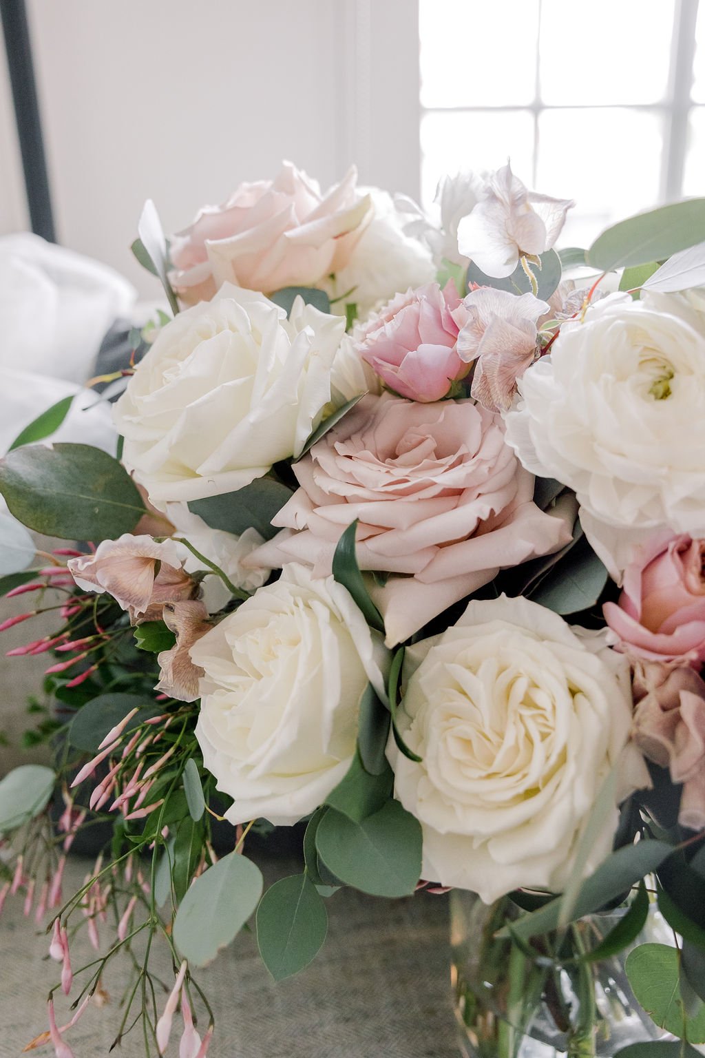 organic lush natural bridal bouquet