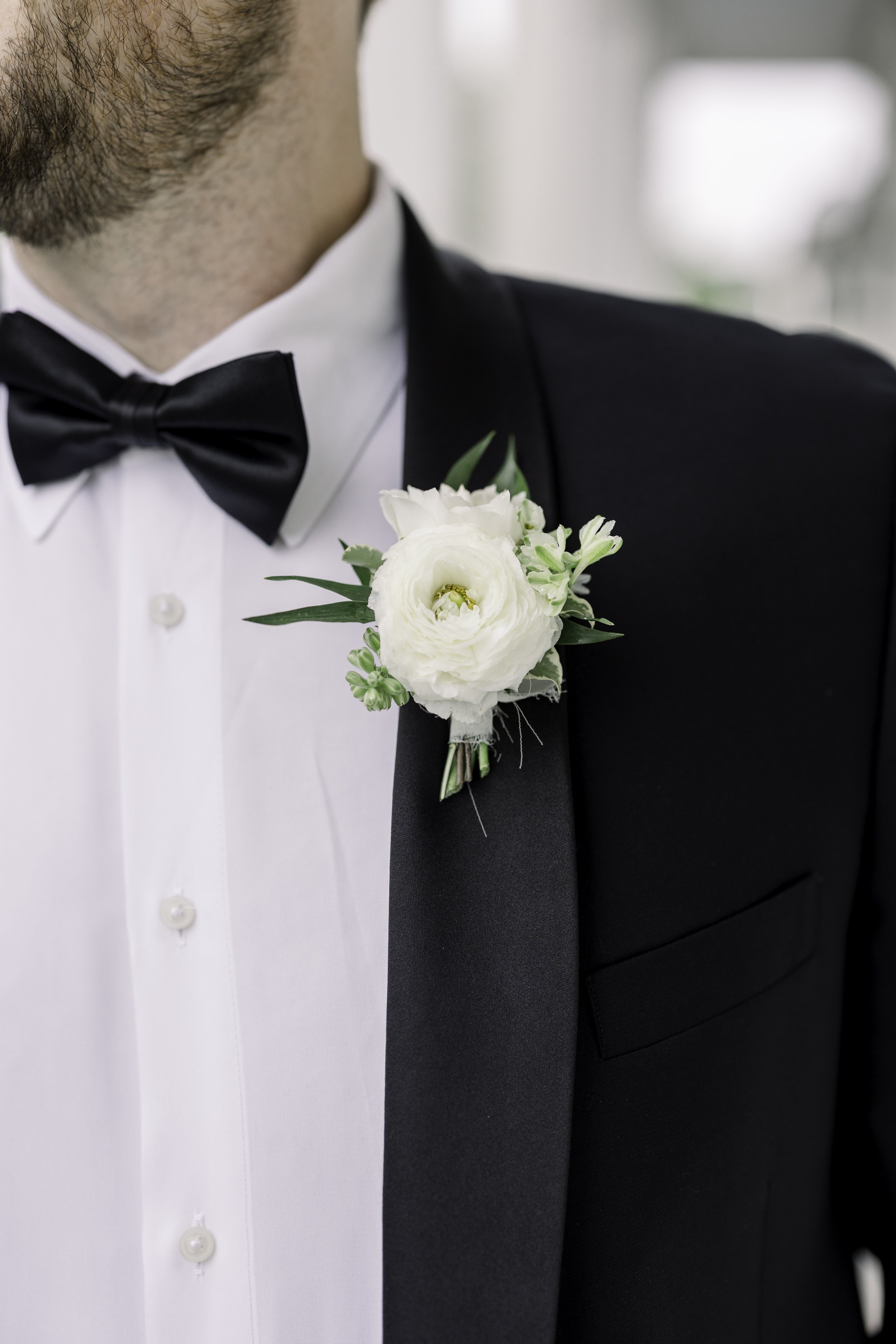 madison-and-rufus-chic-southern-wedding-at-the-westin-savannah-harbor-with-a-summery-white-and-blue-color-palette-planned-by-savannah-wedding-planner-and-florist-ivory-and-beau-5.jpg