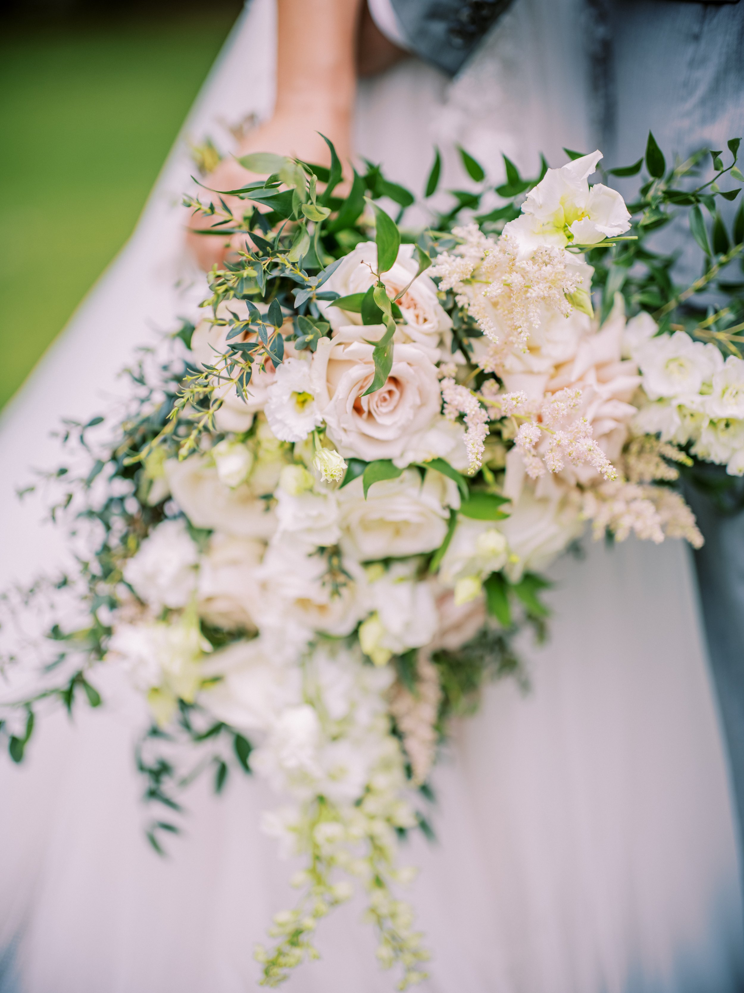 ivory bridal bouquet