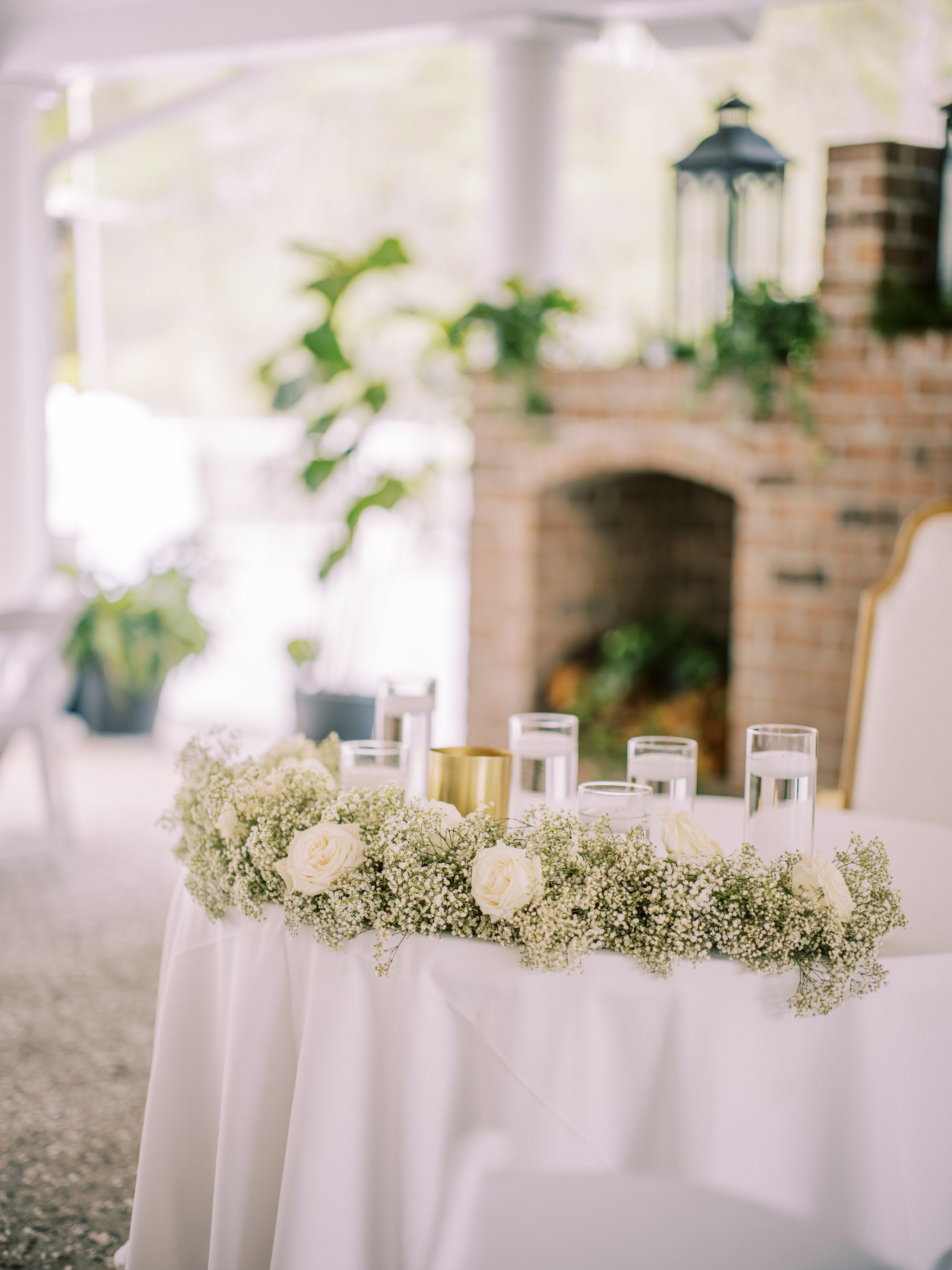 sweetheart table flowers