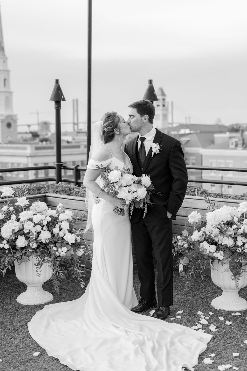 carra-and-jeffs-modern-elegant-classic-timeless-wedding-at-the-perry-lane-in-savannah-ga-featuring-flowers-designed-by-wedding-florist-ivory-and-beau-17.jpg