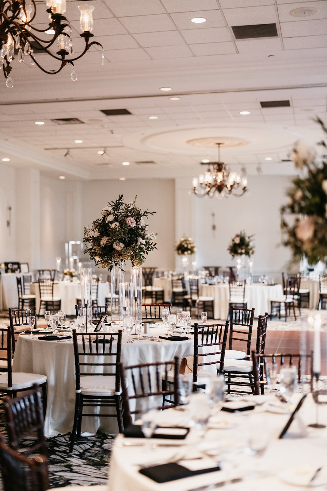 casey-and-jakes-modern-classic-savannah-wedding-at-the-westin-harbor-lawn-and-ballroom-featuring-trendy-wedding-flowers-designed-by-savannah-florist-ivory-and-beau-20.jpg