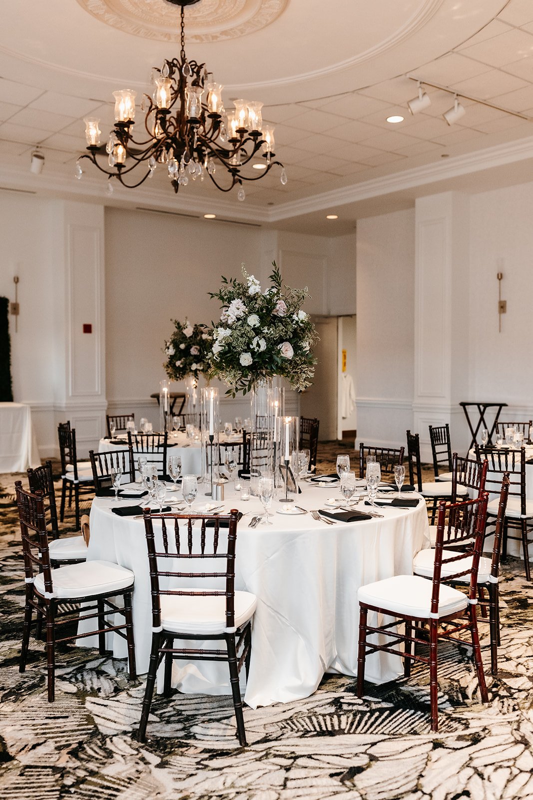 casey-and-jakes-modern-classic-savannah-wedding-at-the-westin-harbor-lawn-and-ballroom-featuring-trendy-wedding-flowers-designed-by-savannah-florist-ivory-and-beau-25.jpg