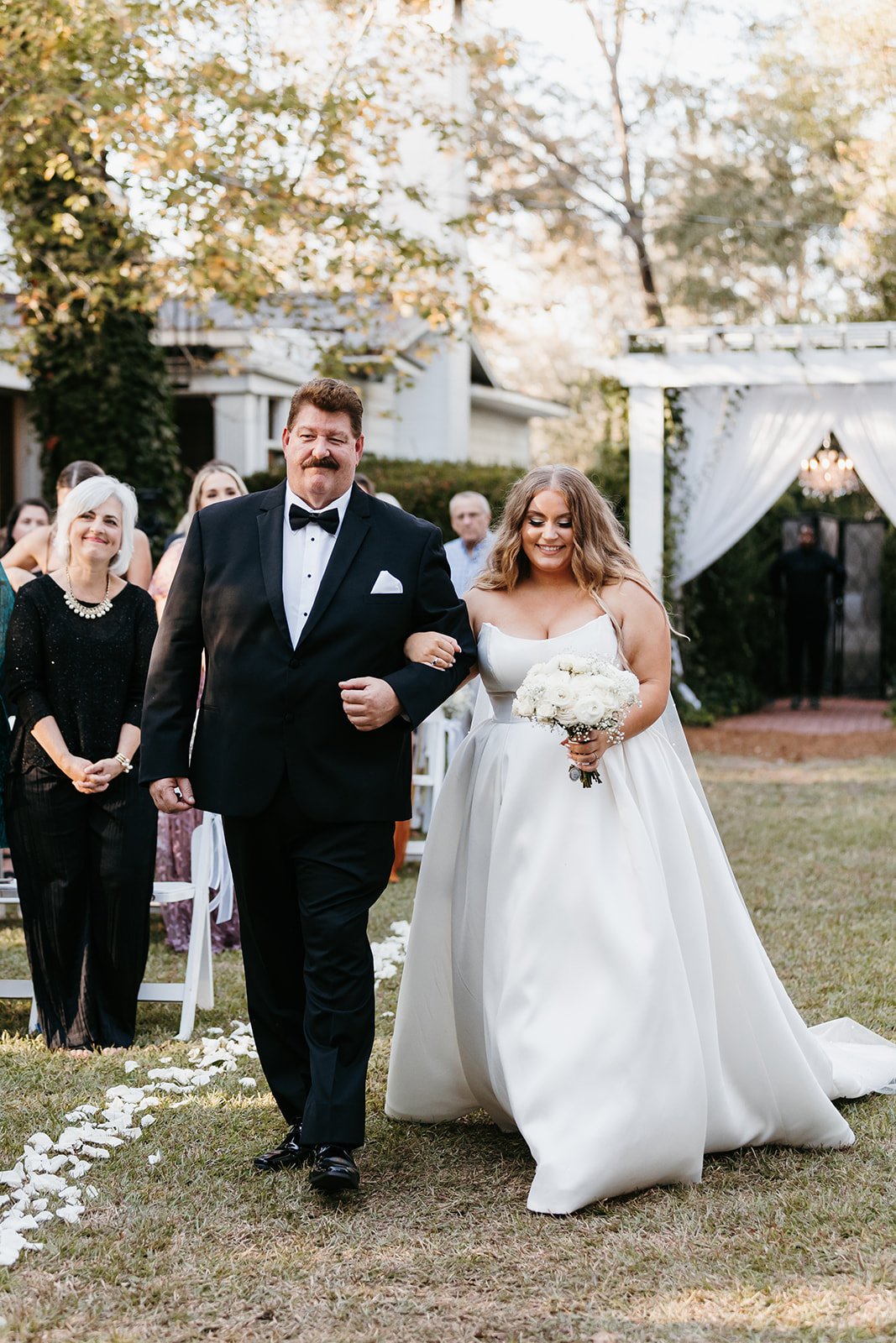 Ivory-and-beau-Savannah-bride-Millen-wedding-Quinney-Oaks-wedding-venue-maggie-sottero-bridal-dress-selena-gown-say-yes-to-the-dress-23.jpg