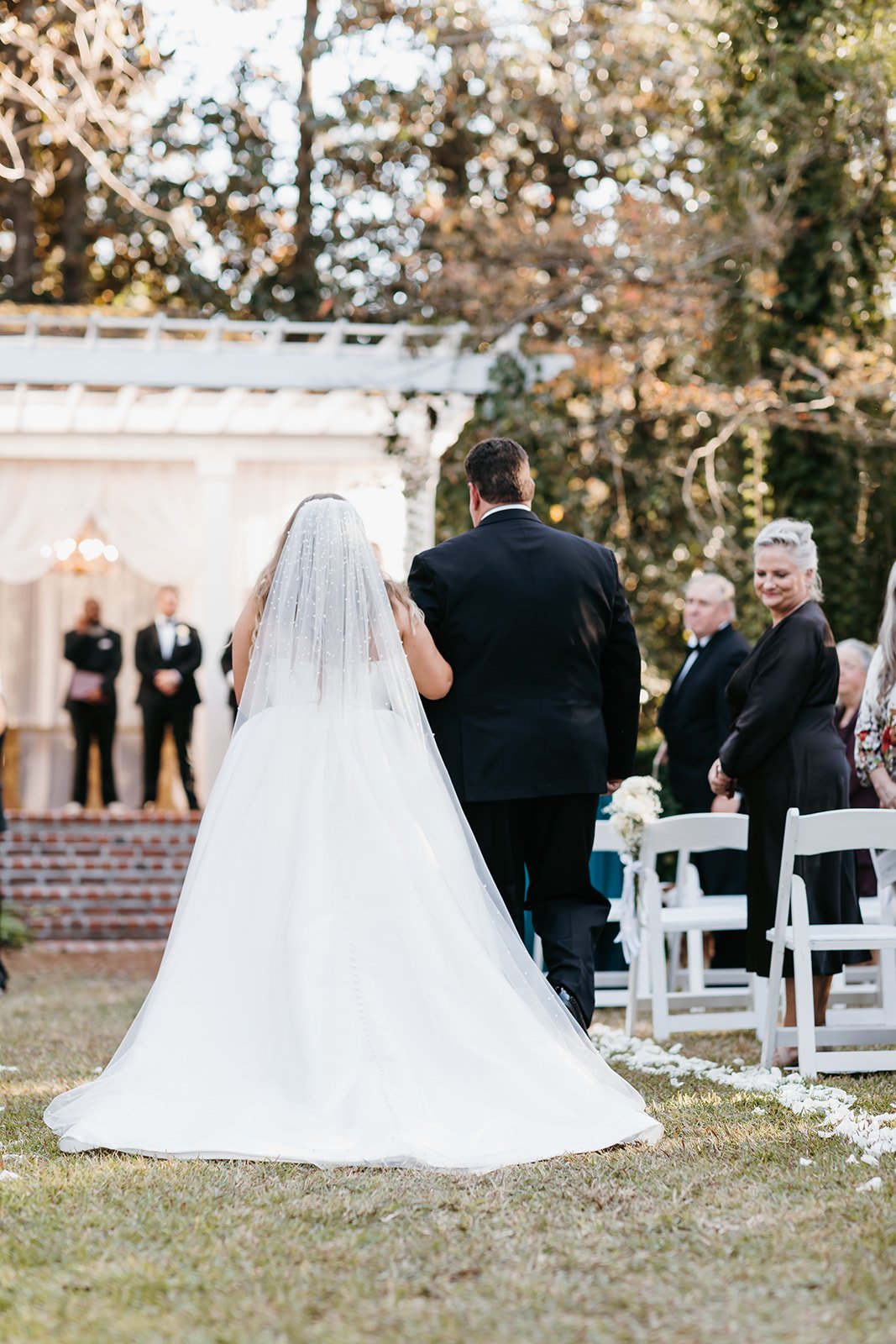 Ivory-and-beau-Savannah-bride-Millen-wedding-Quinney-Oaks-wedding-venue-maggie-sottero-bridal-dress-selena-gown-say-yes-to-the-dress-31.jpg