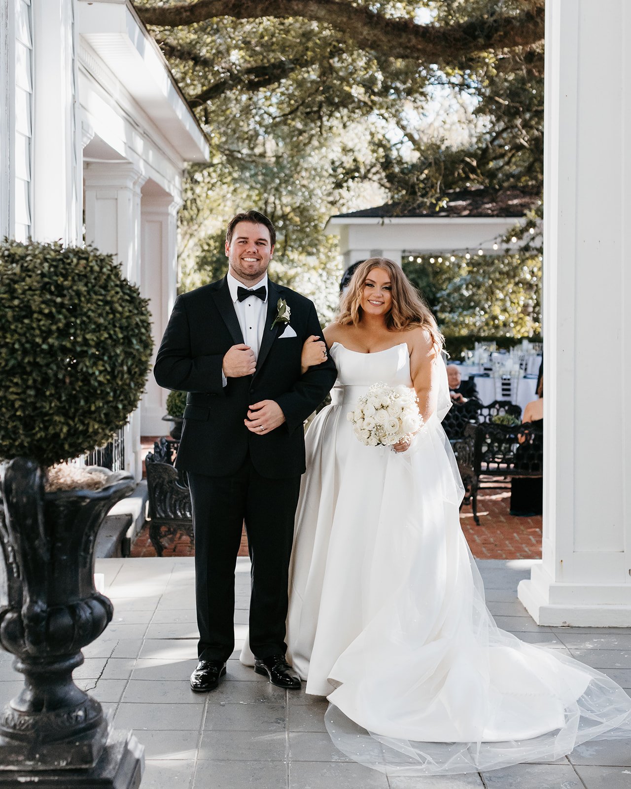 Ivory-and-beau-Savannah-bride-Millen-wedding-Quinney-Oaks-wedding-venue-maggie-sottero-bridal-dress-selena-gown-say-yes-to-the-dress-21.jpg