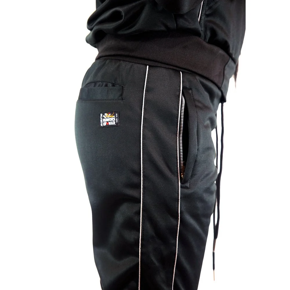BLACK TRACKSET BTTM 1.jpg