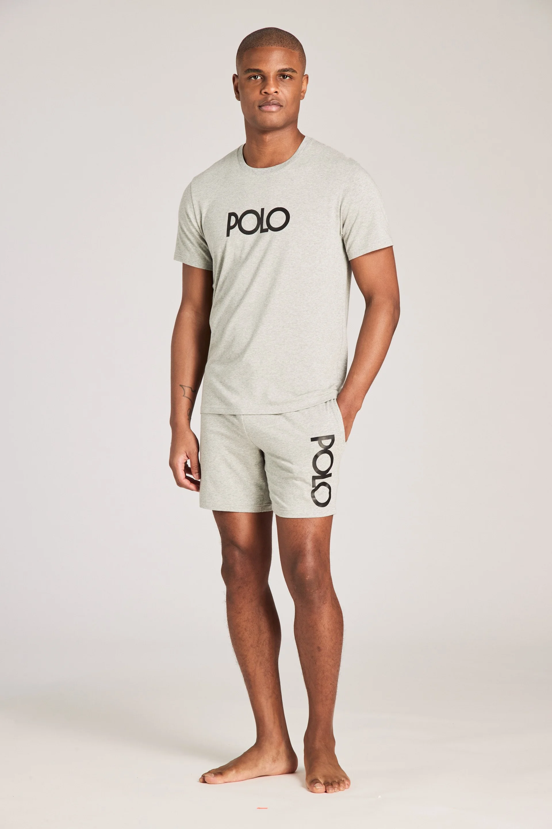 S25_KNIT_LOGO_SW_MACYS_ANDOVER_010.jpg