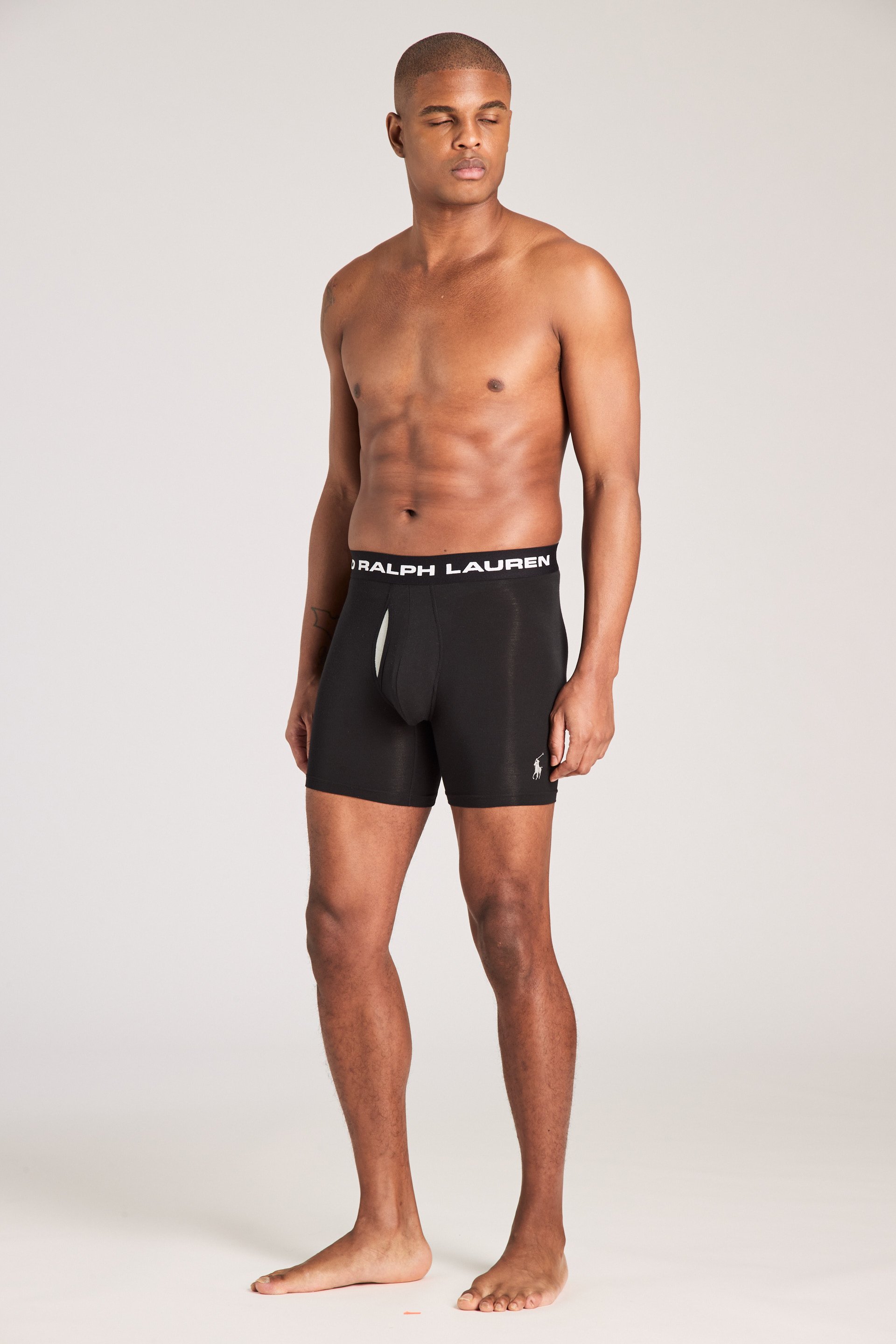 S25_PERFECT_POUCH_90-10_BLACK_013.jpg