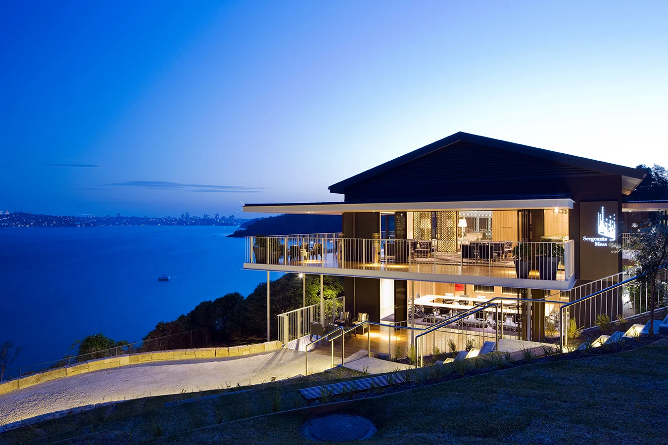 SERGEANTS MESS FOR SPANDENBERG + PARK