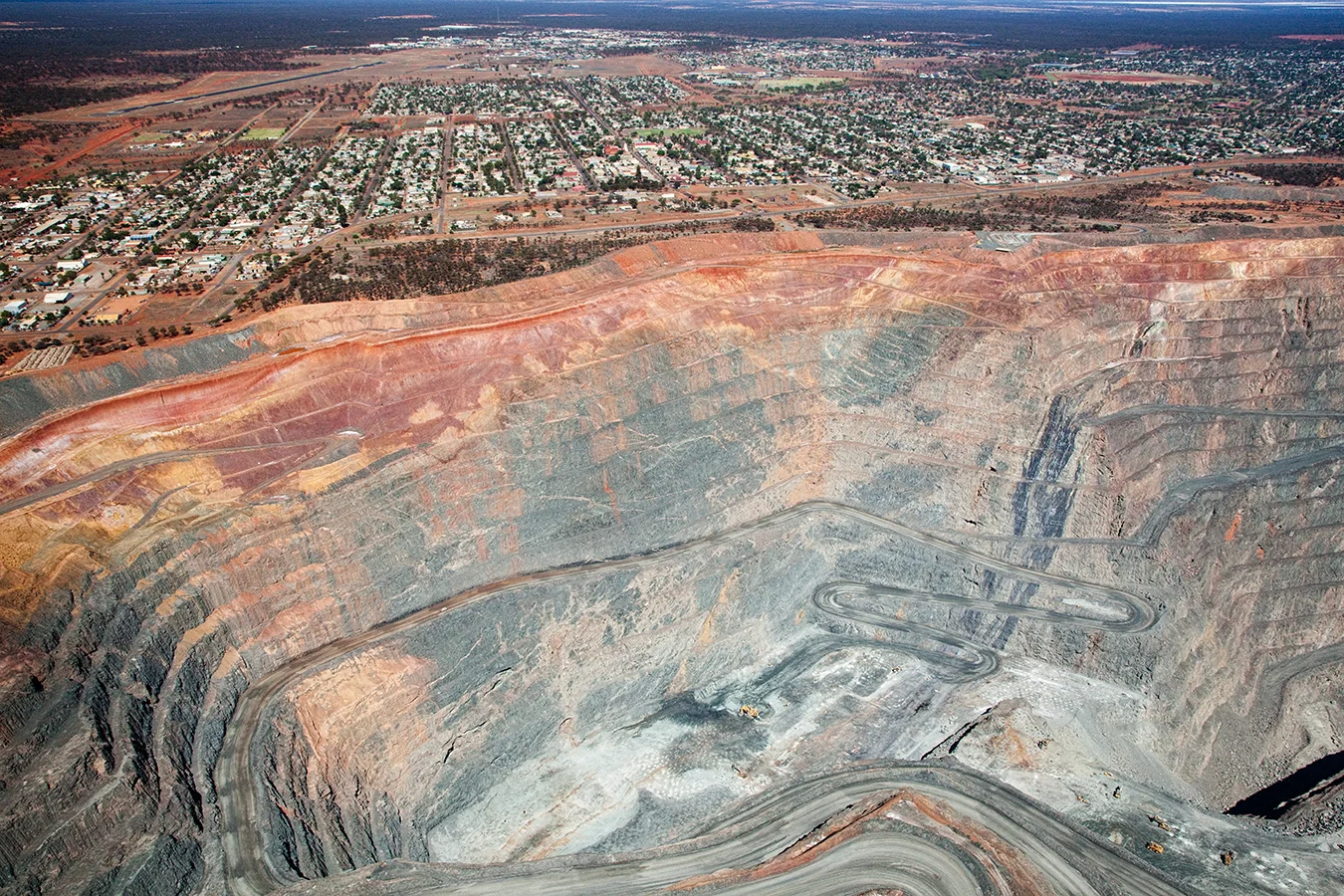 KALGOORLIE SUPER PIT AERIAL FOR CROWN HOTELS