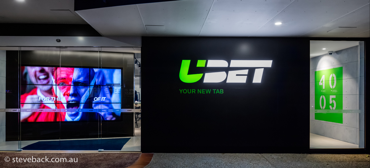 UBET-retail-interiors-photography 02.jpg