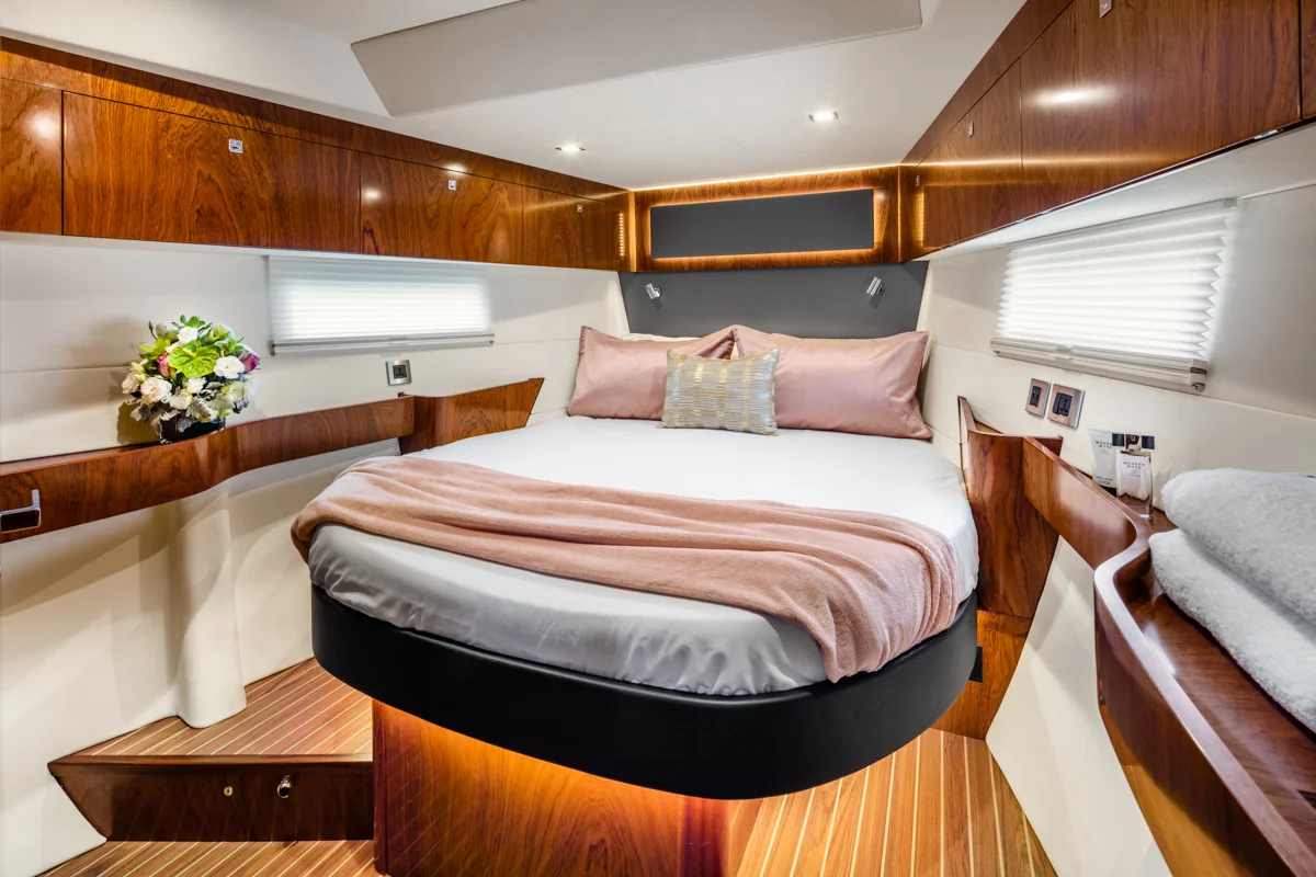 MARITIME PHTOOGRAPHY YACHT Anyboat Serenity.jpg