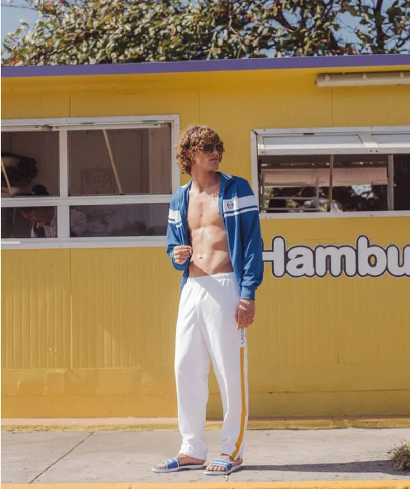 SHORTLIST MAG 5 .jpg