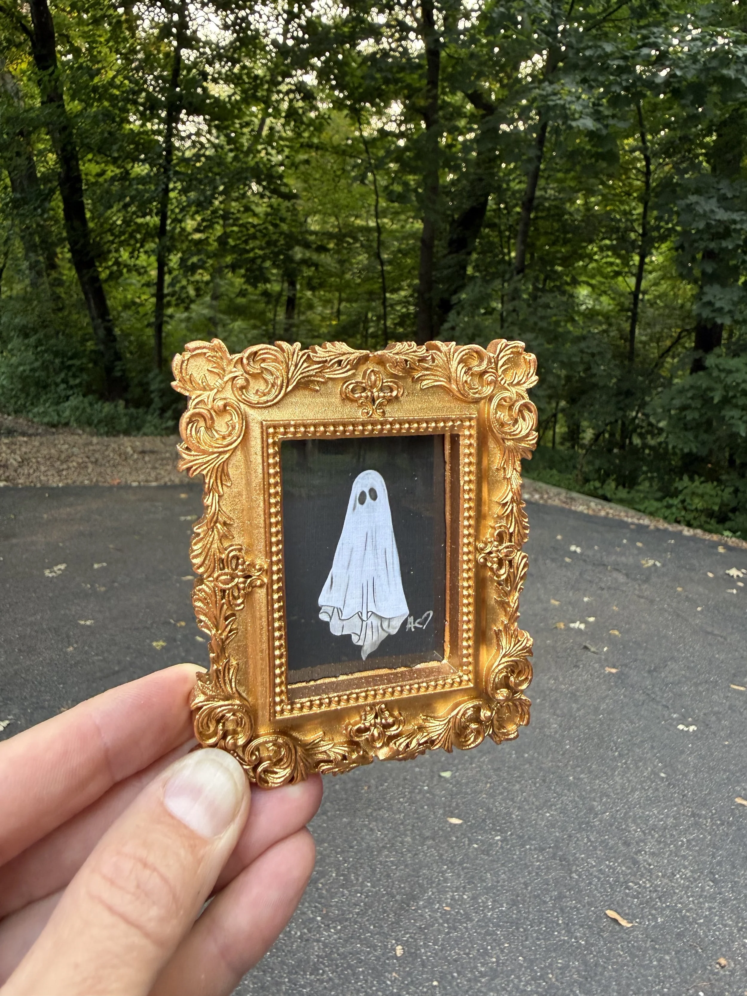 mini ghost.jpg