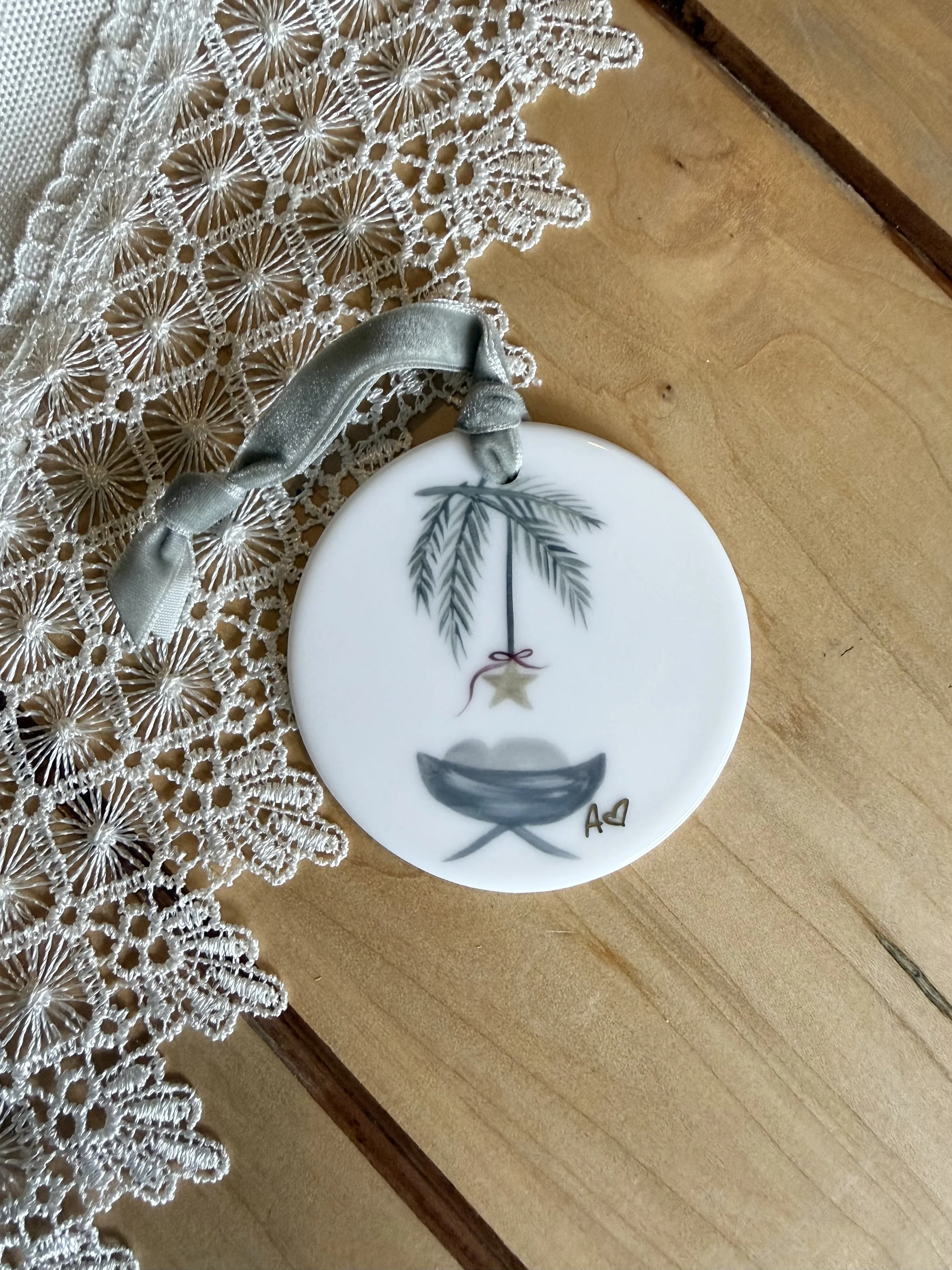 ornament nativity_1.jpg