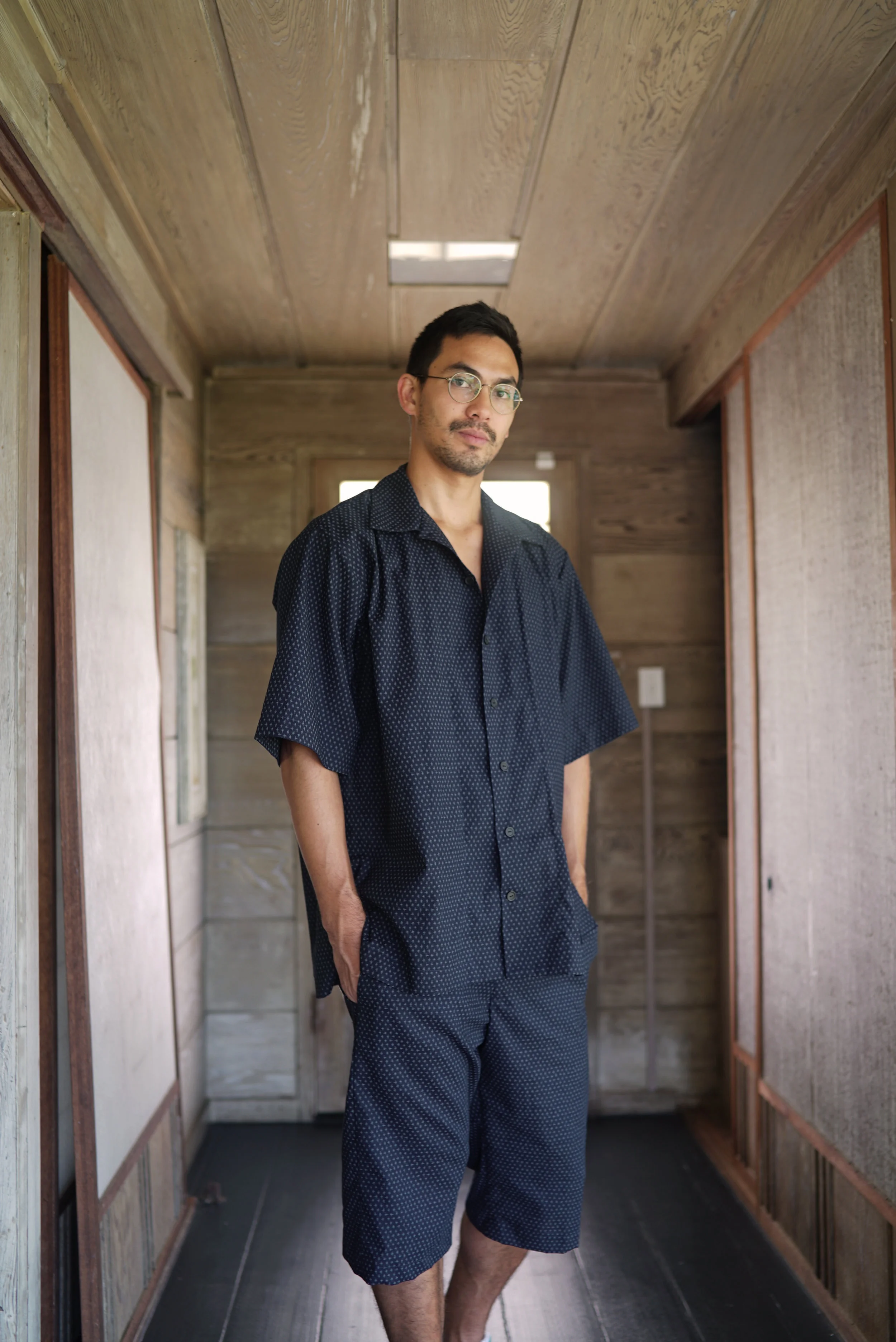  ADAM short sleeve leisure shirt  ACE pull-on shorts 